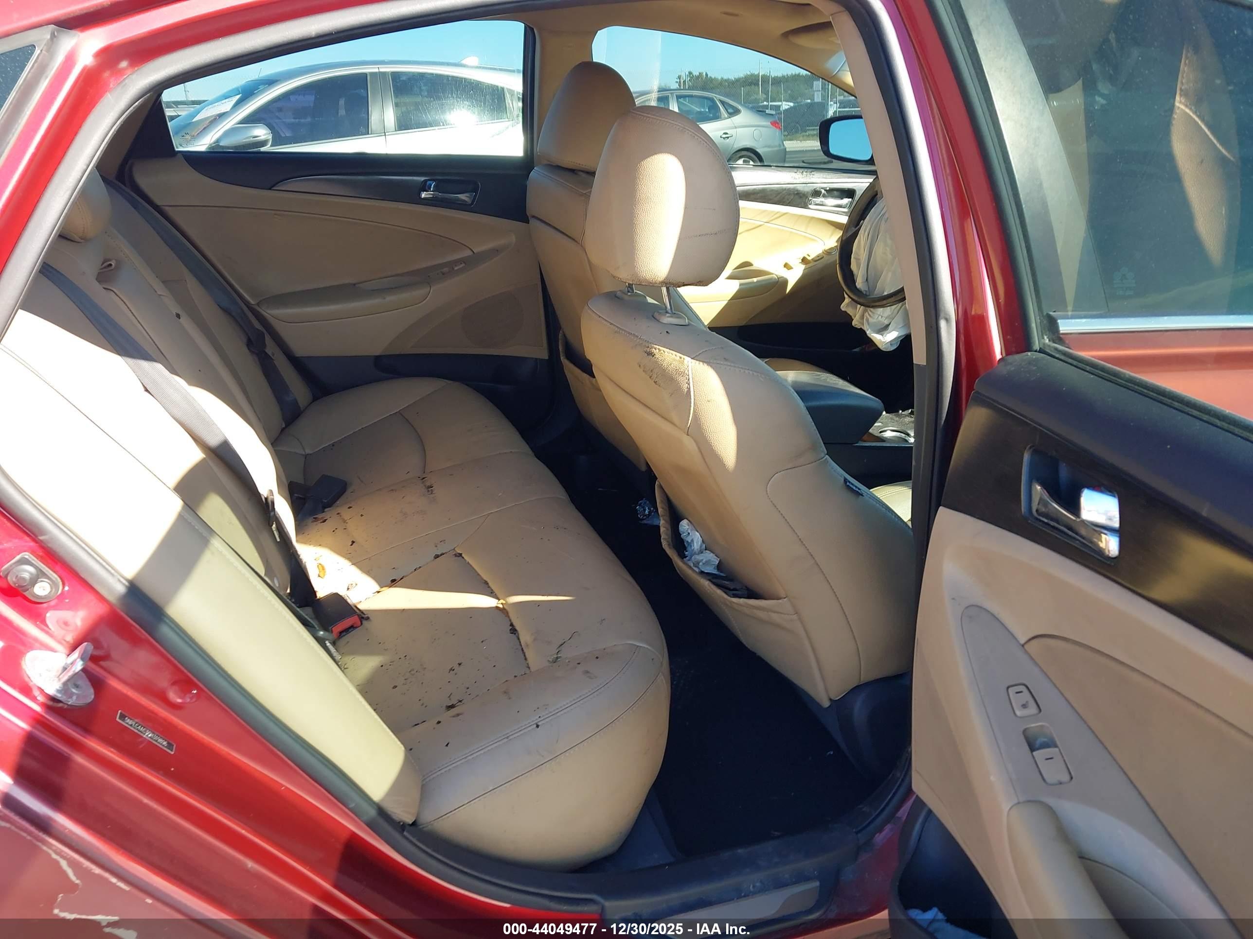 HYUNDAI SONATA image 8