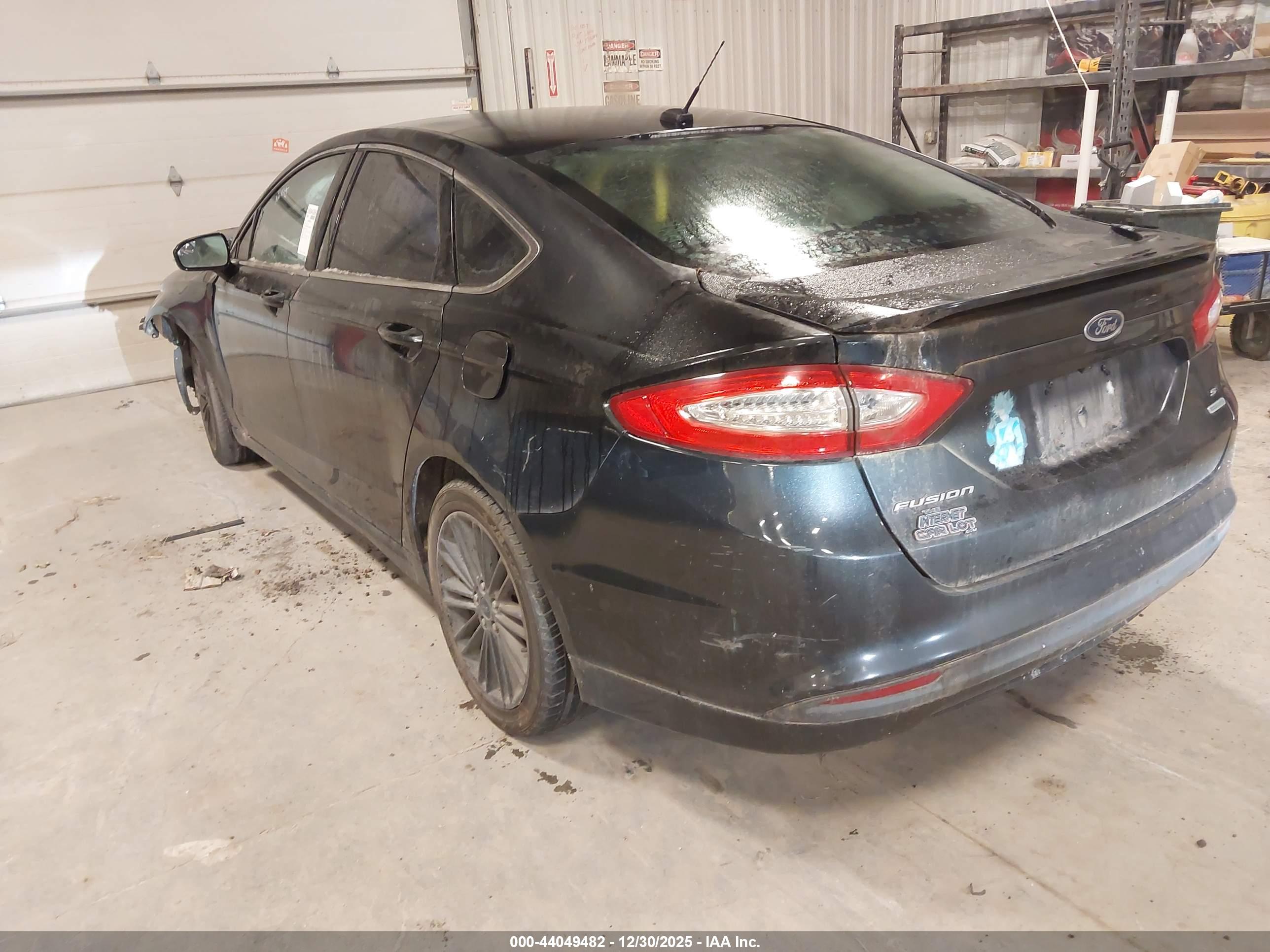 FORD FUSION image 3