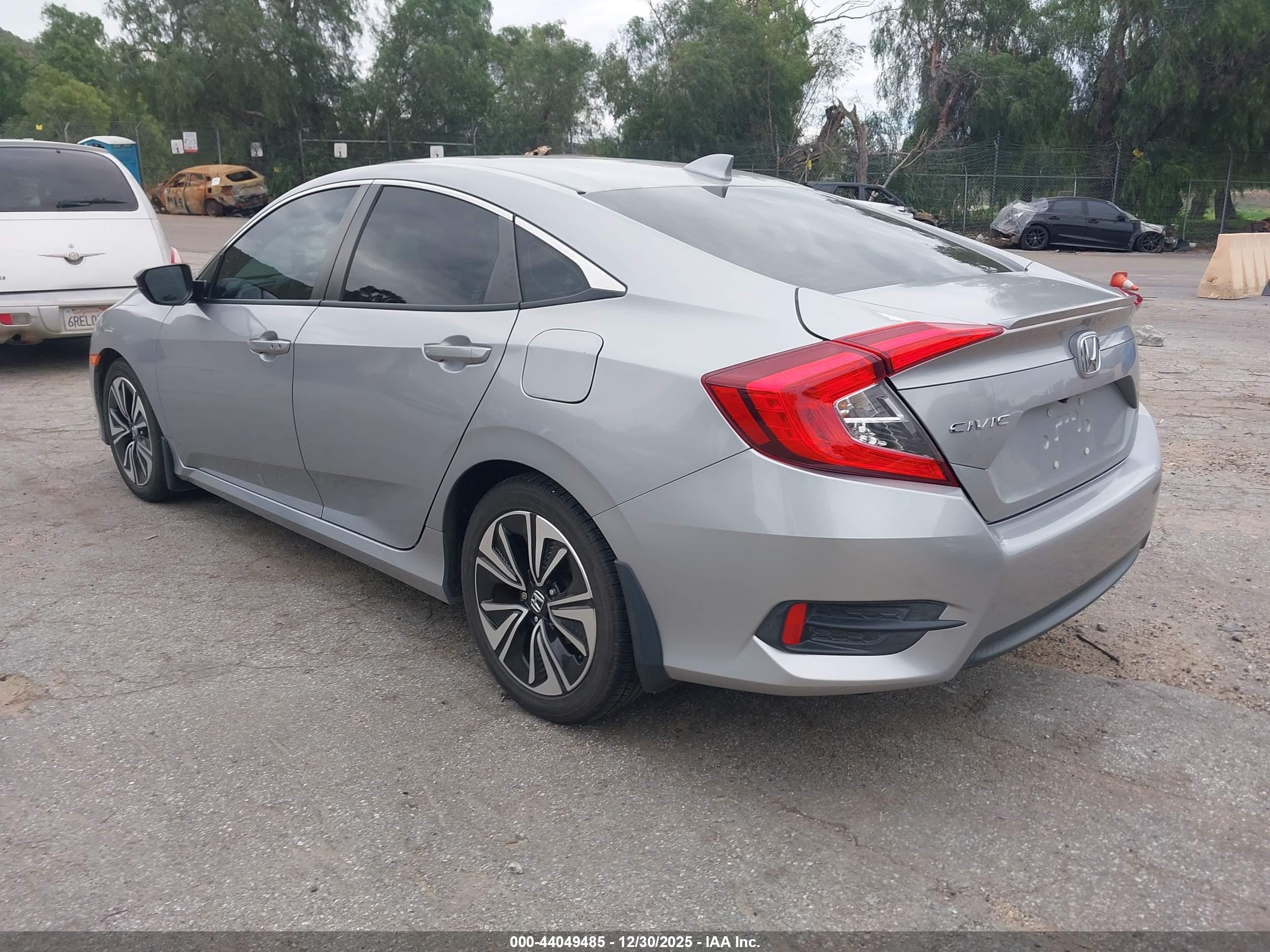 HONDA CIVIC image 3