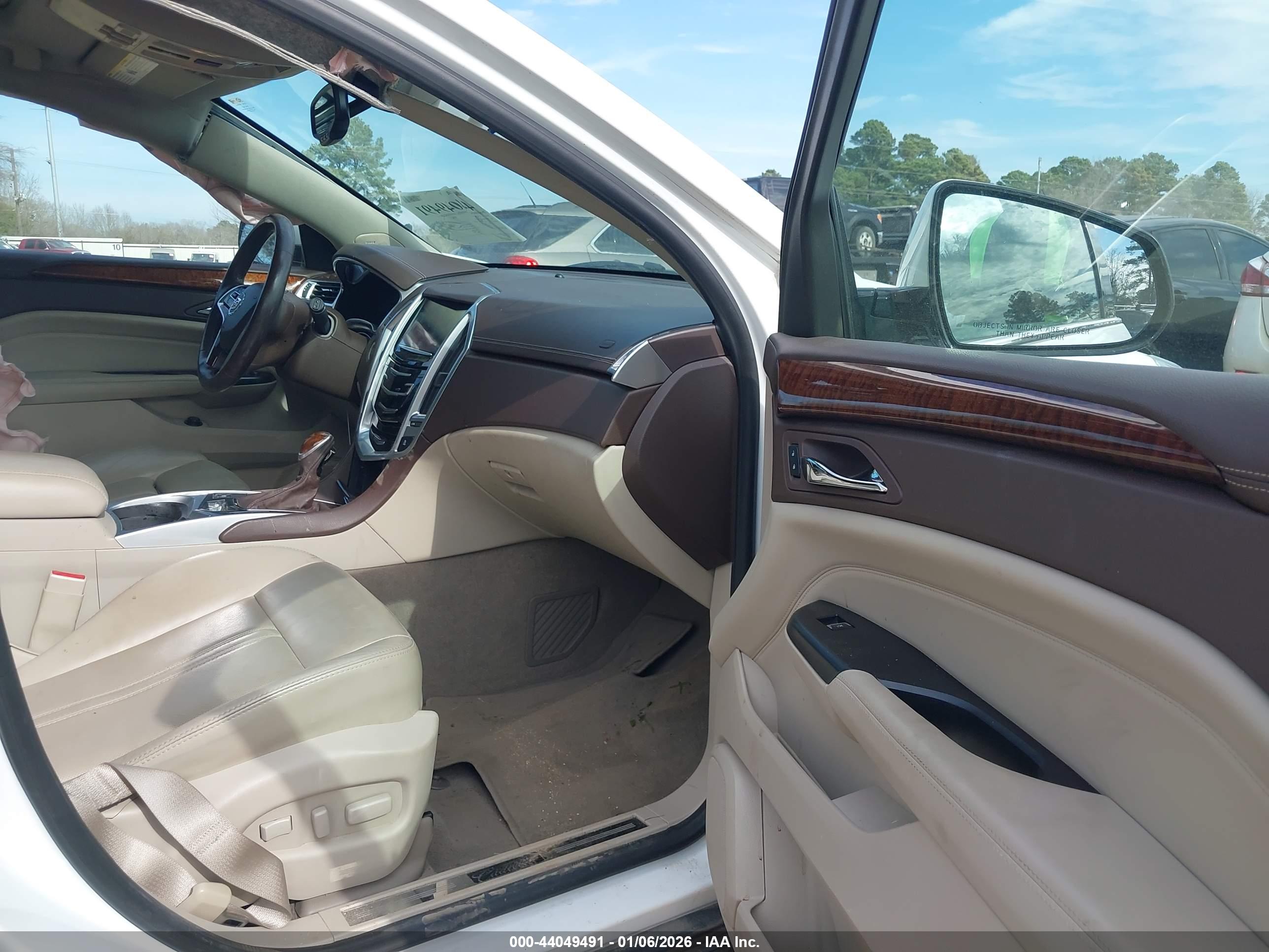 CADILLAC SRX image 5