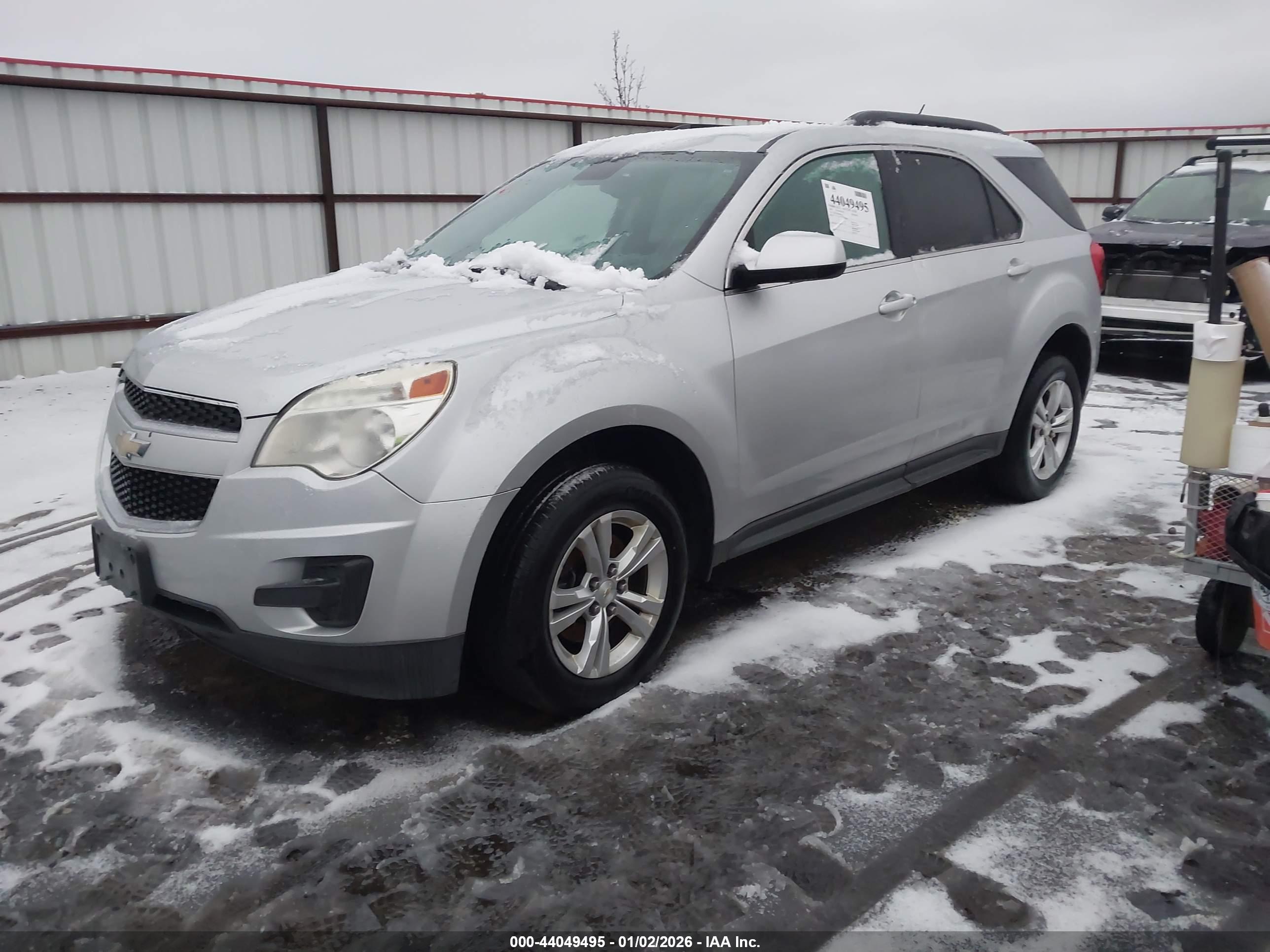 CHEVROLET EQUINOX image 2