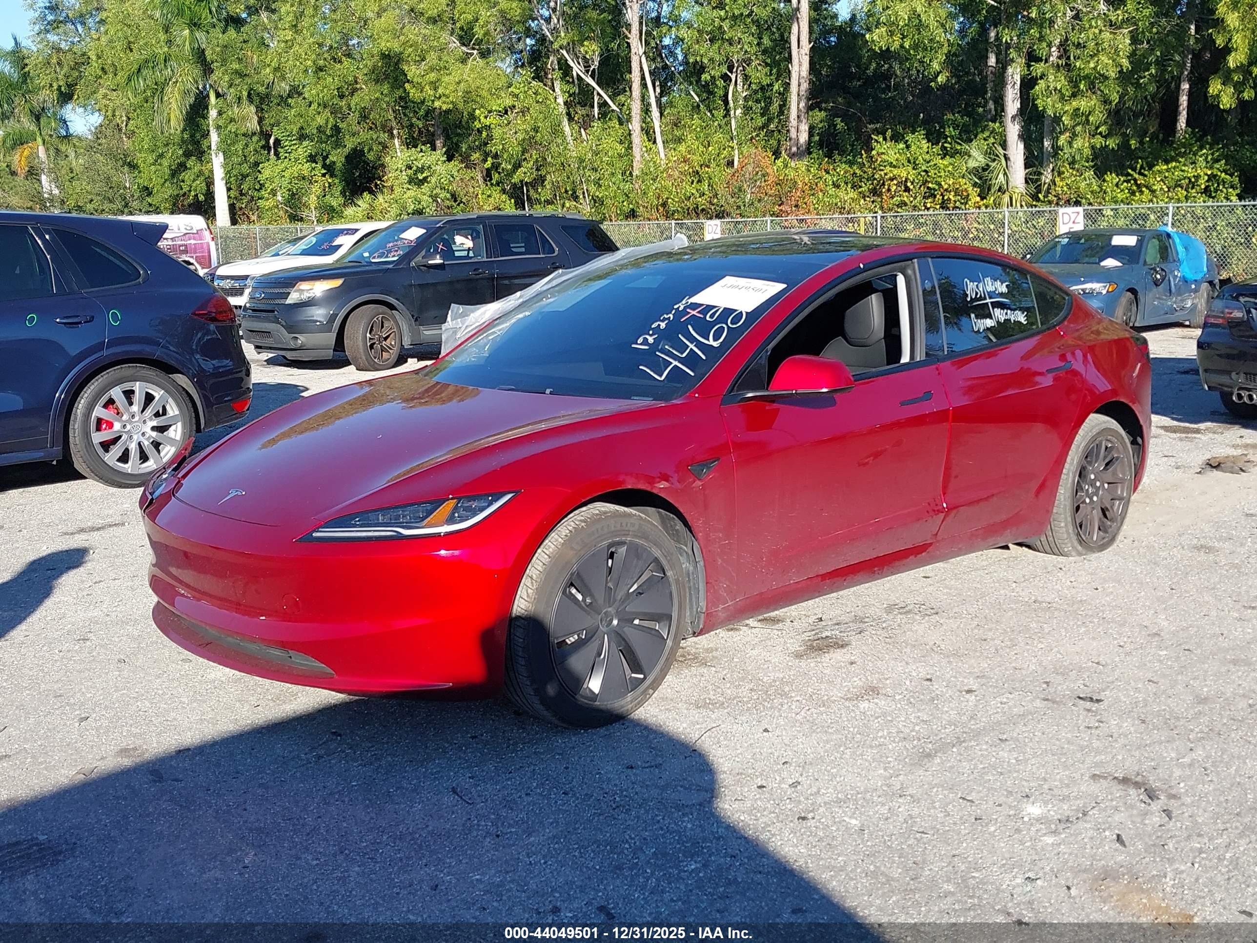 TESLA MODEL image 2