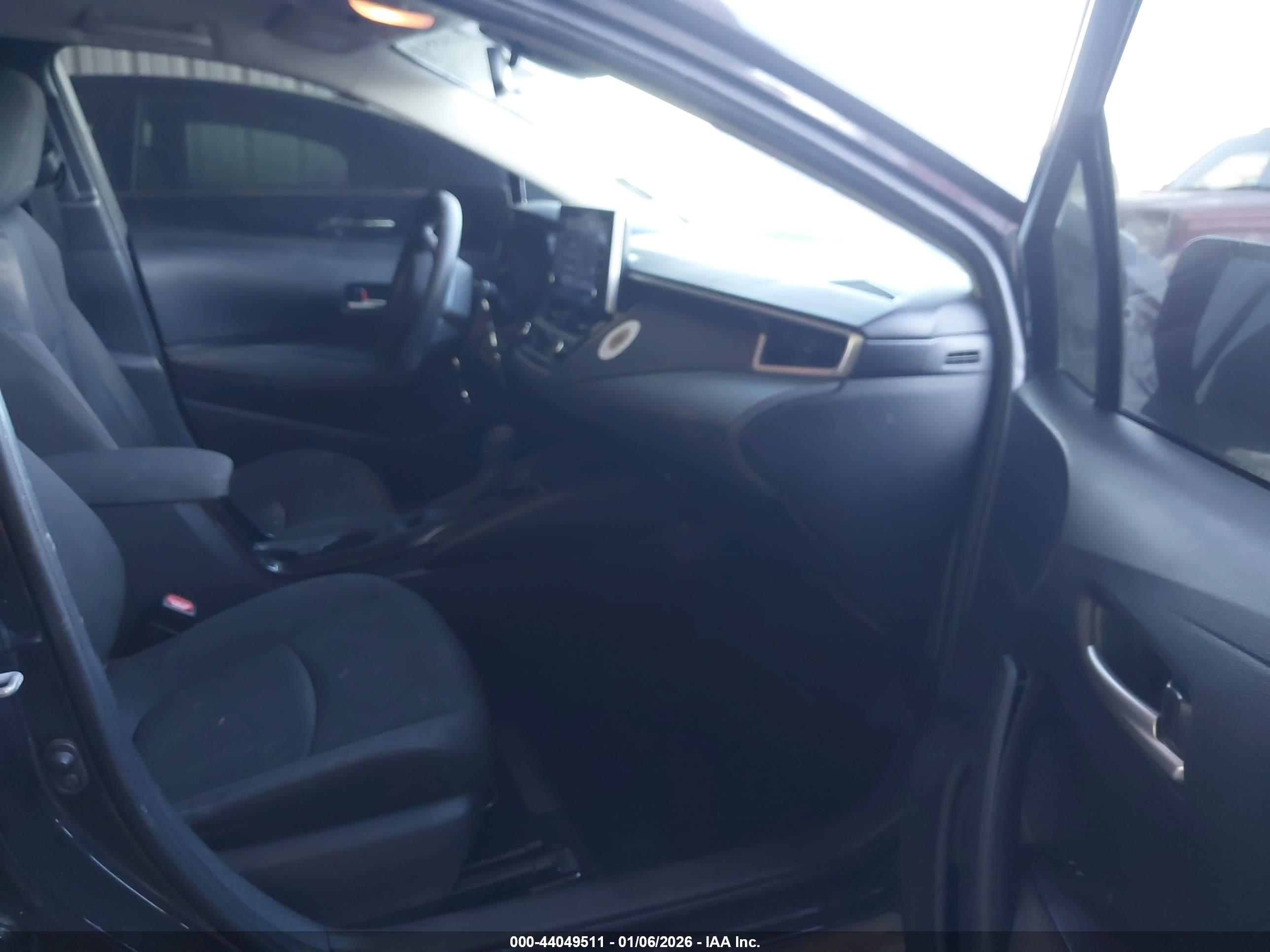 TOYOTA COROLLA image 5