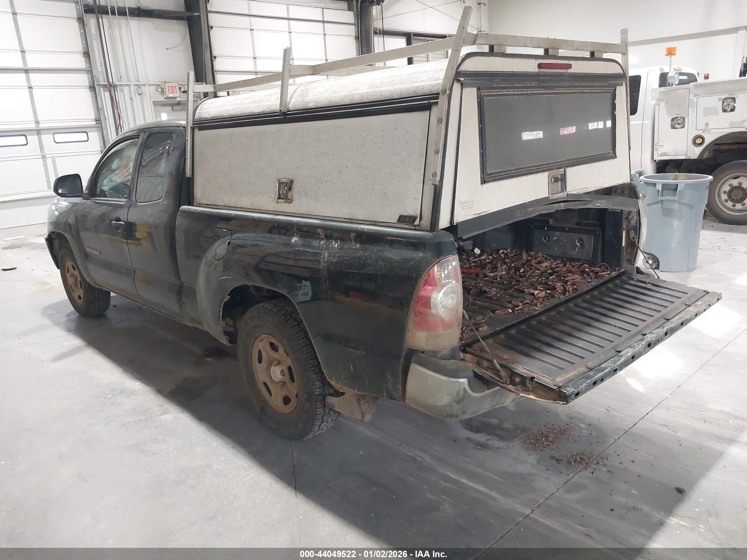 TOYOTA TACOMA image 3