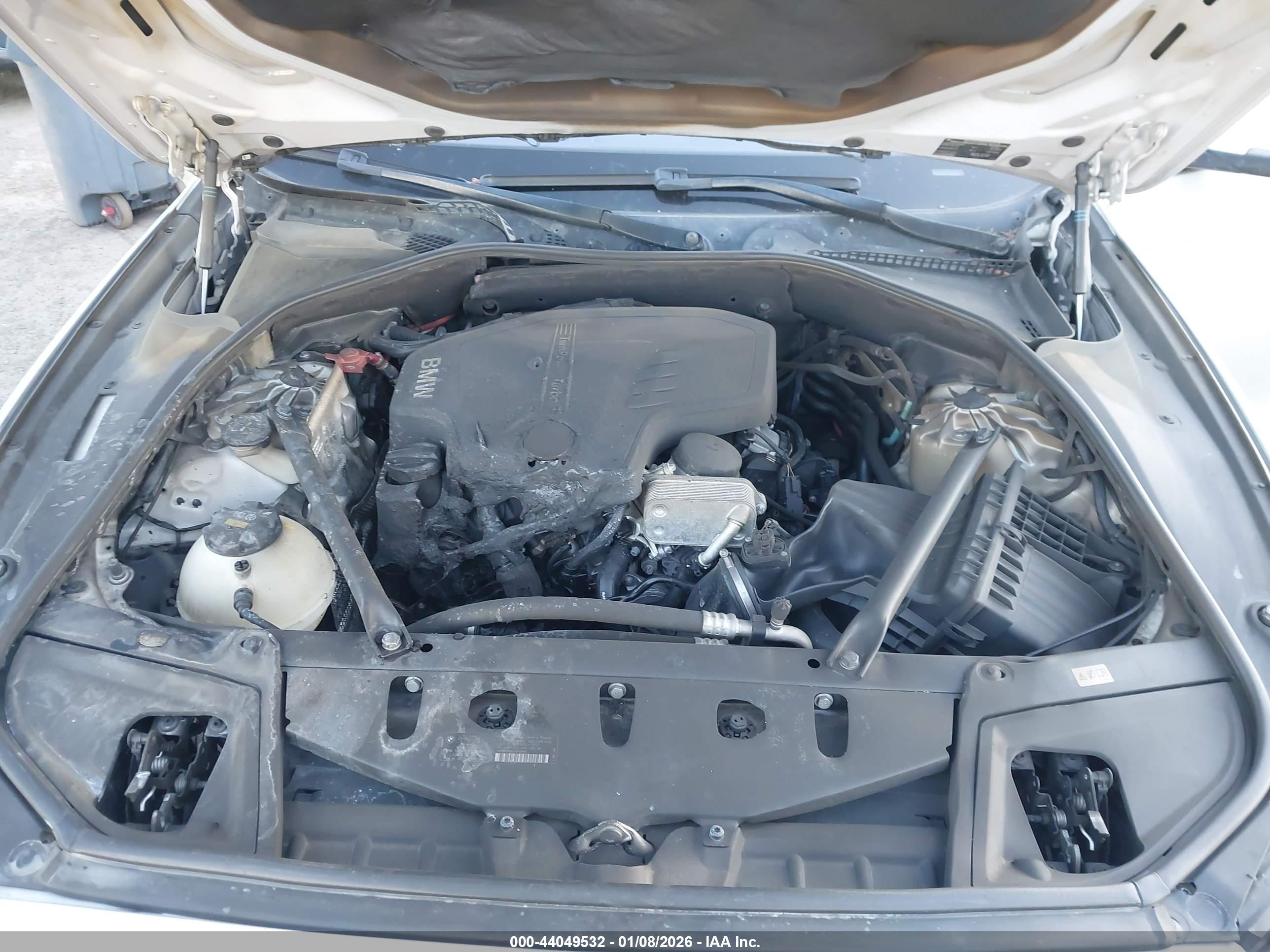 BMW 528I image 10
