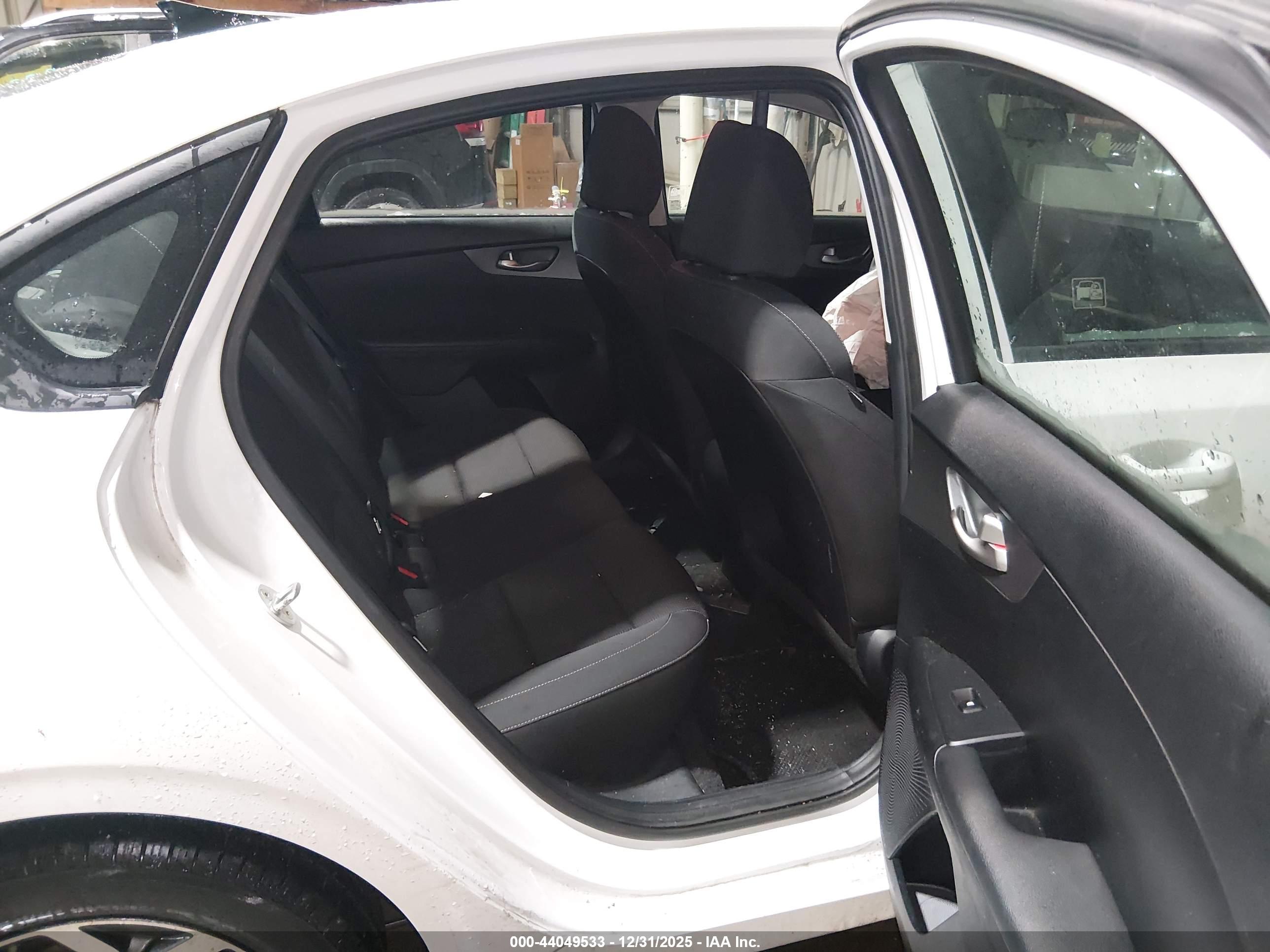 KIA FORTE image 8