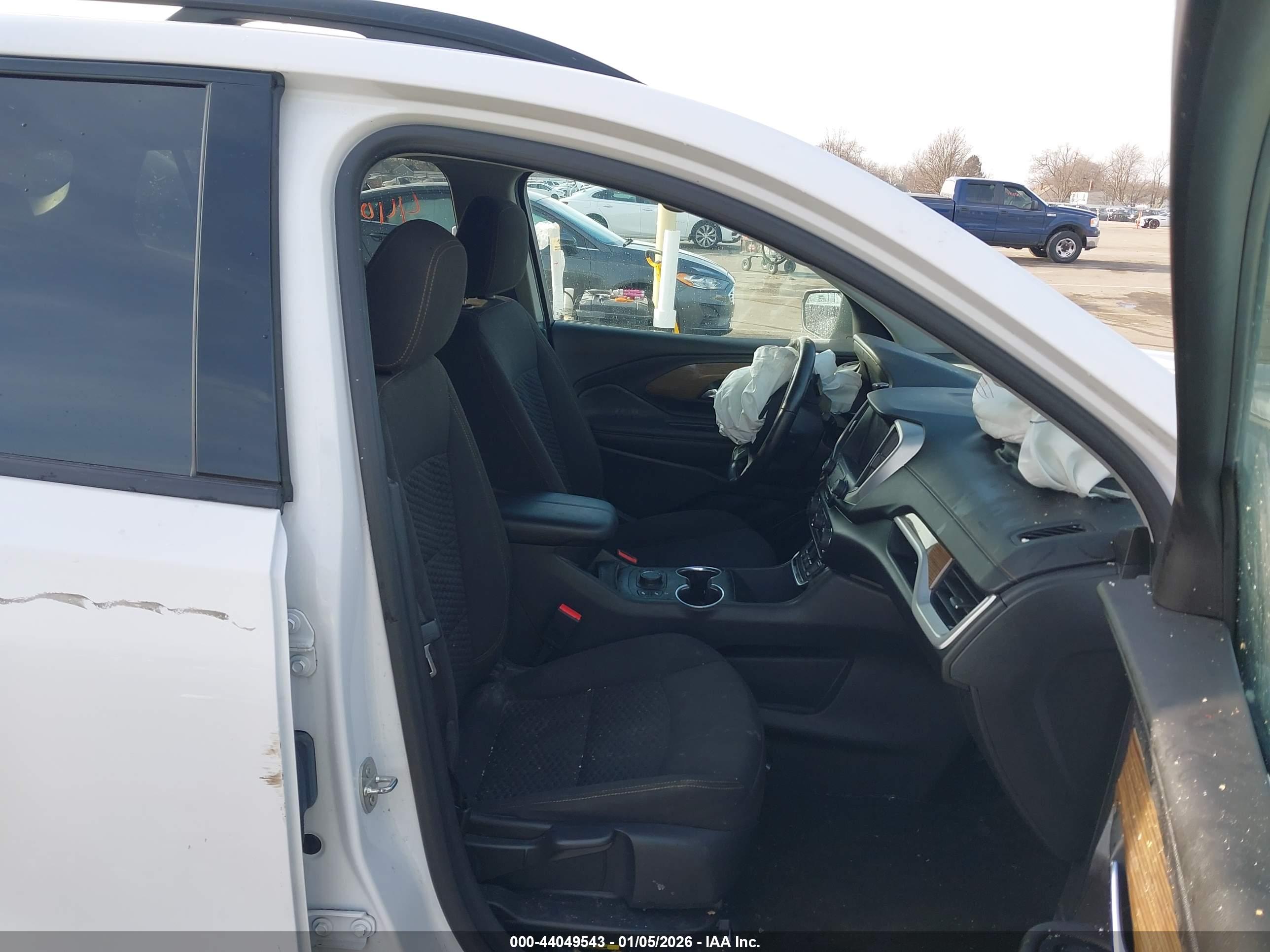 GMC TERRAIN image 5