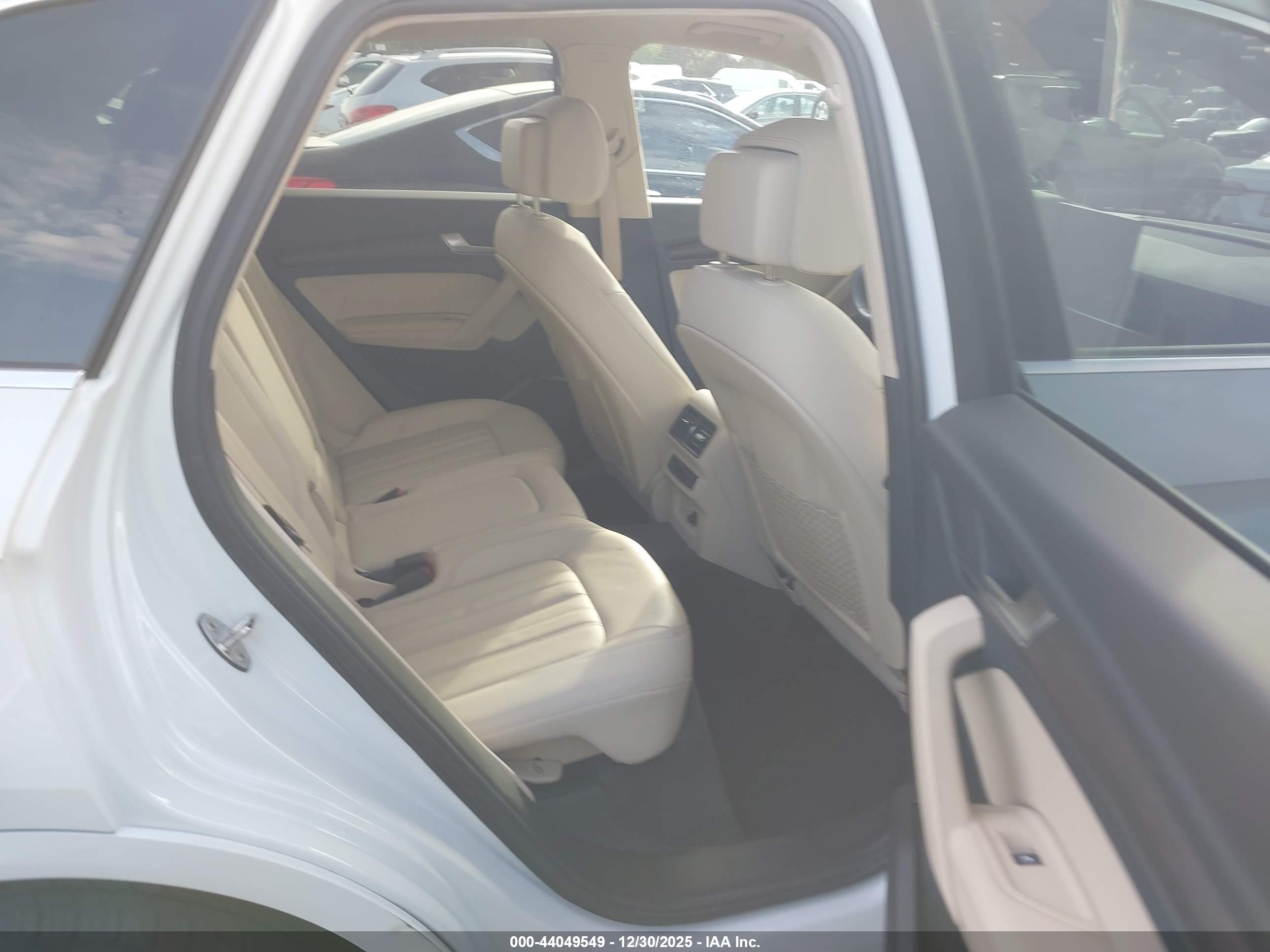 AUDI Q5 image 8