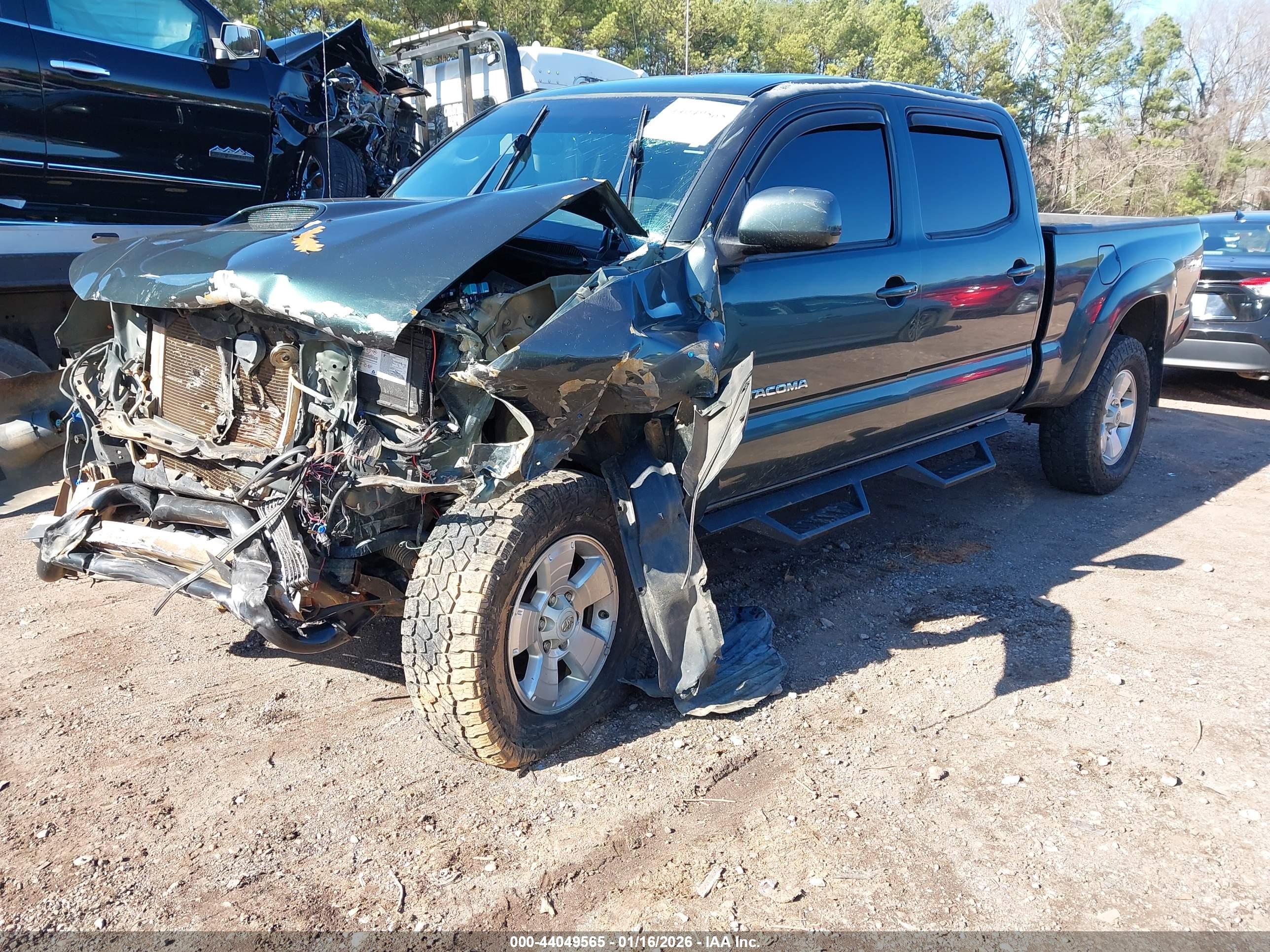 TOYOTA TACOMA image 2