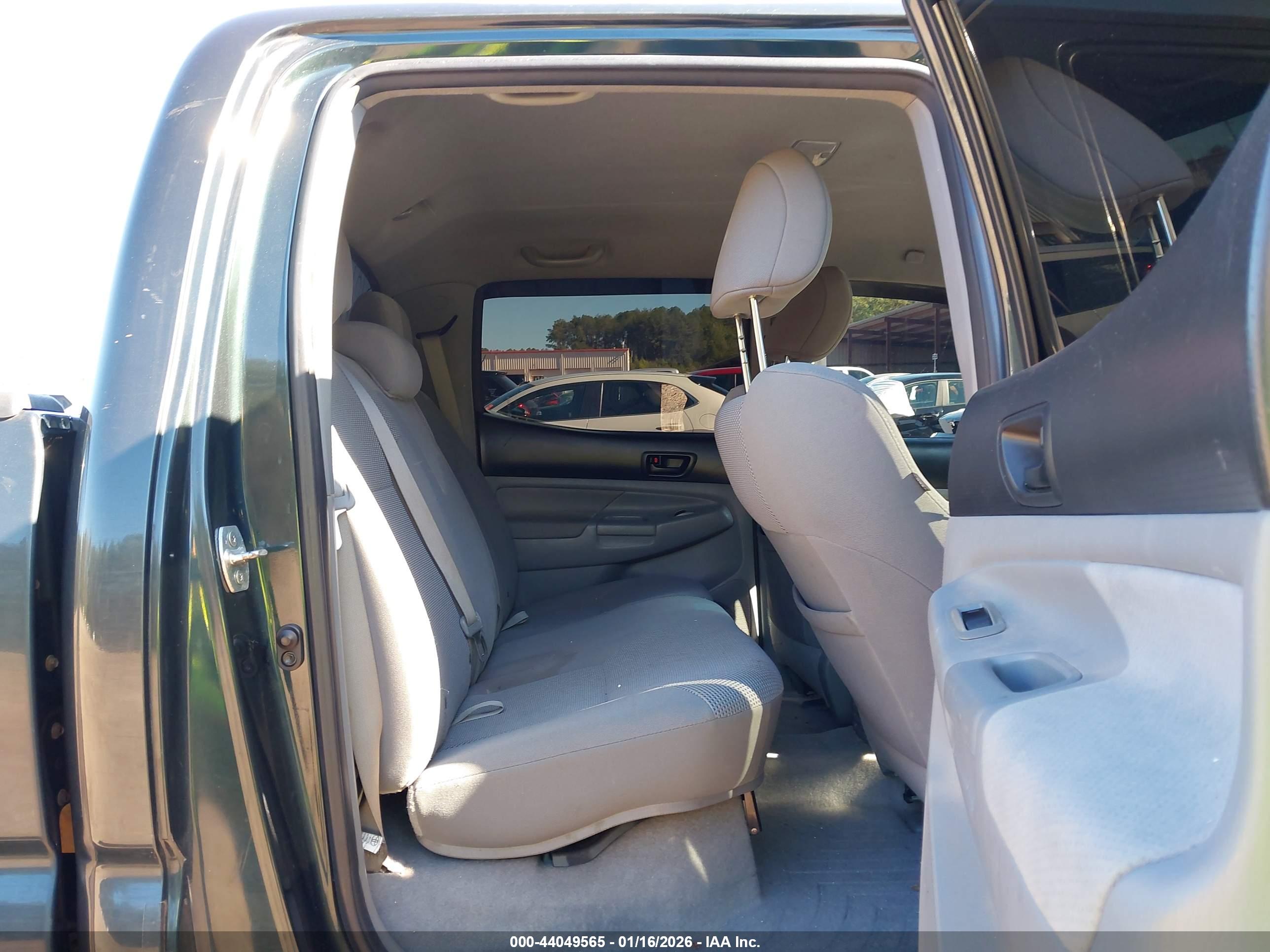 TOYOTA TACOMA image 8