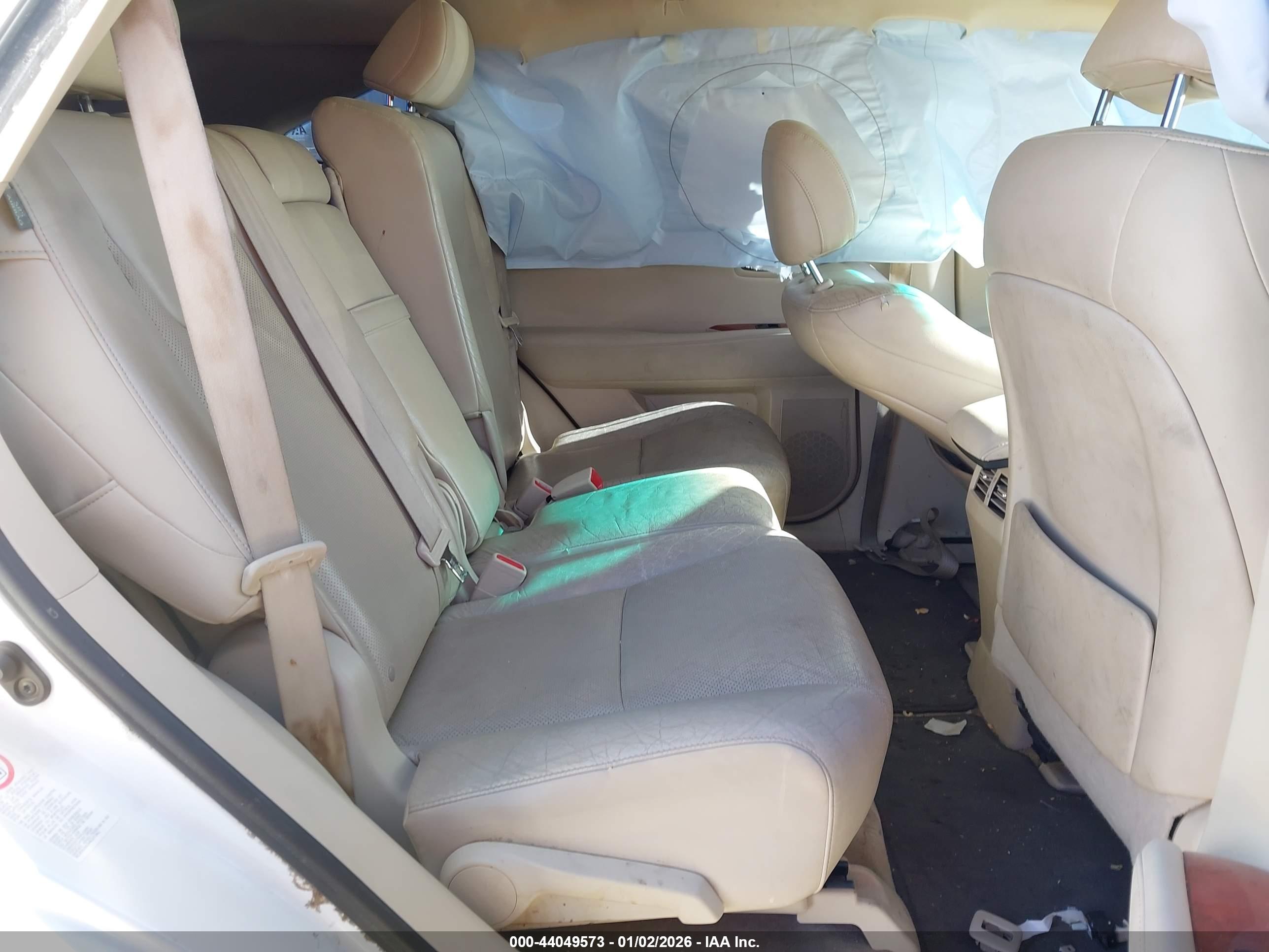 LEXUS RX image 8