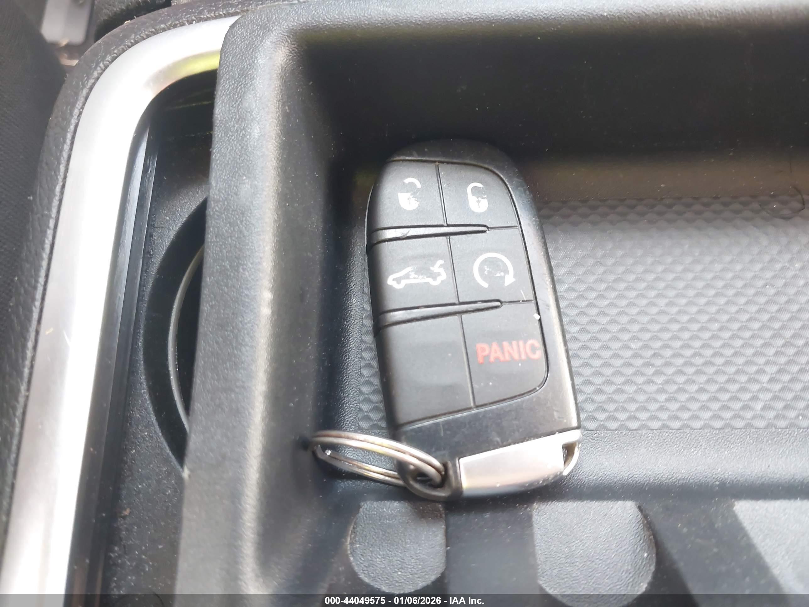 CHRYSLER 300 image 11