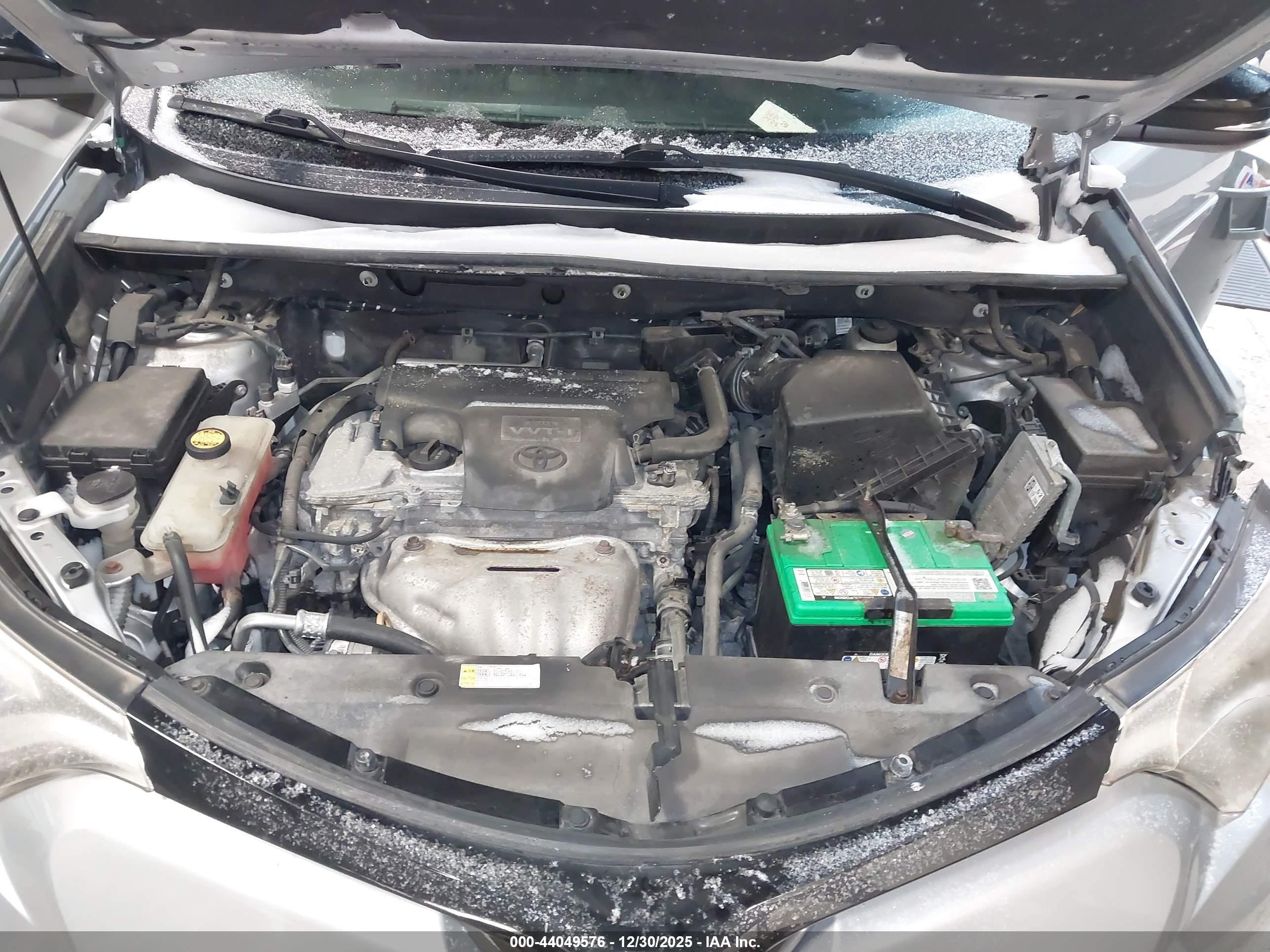 TOYOTA RAV4 image 10