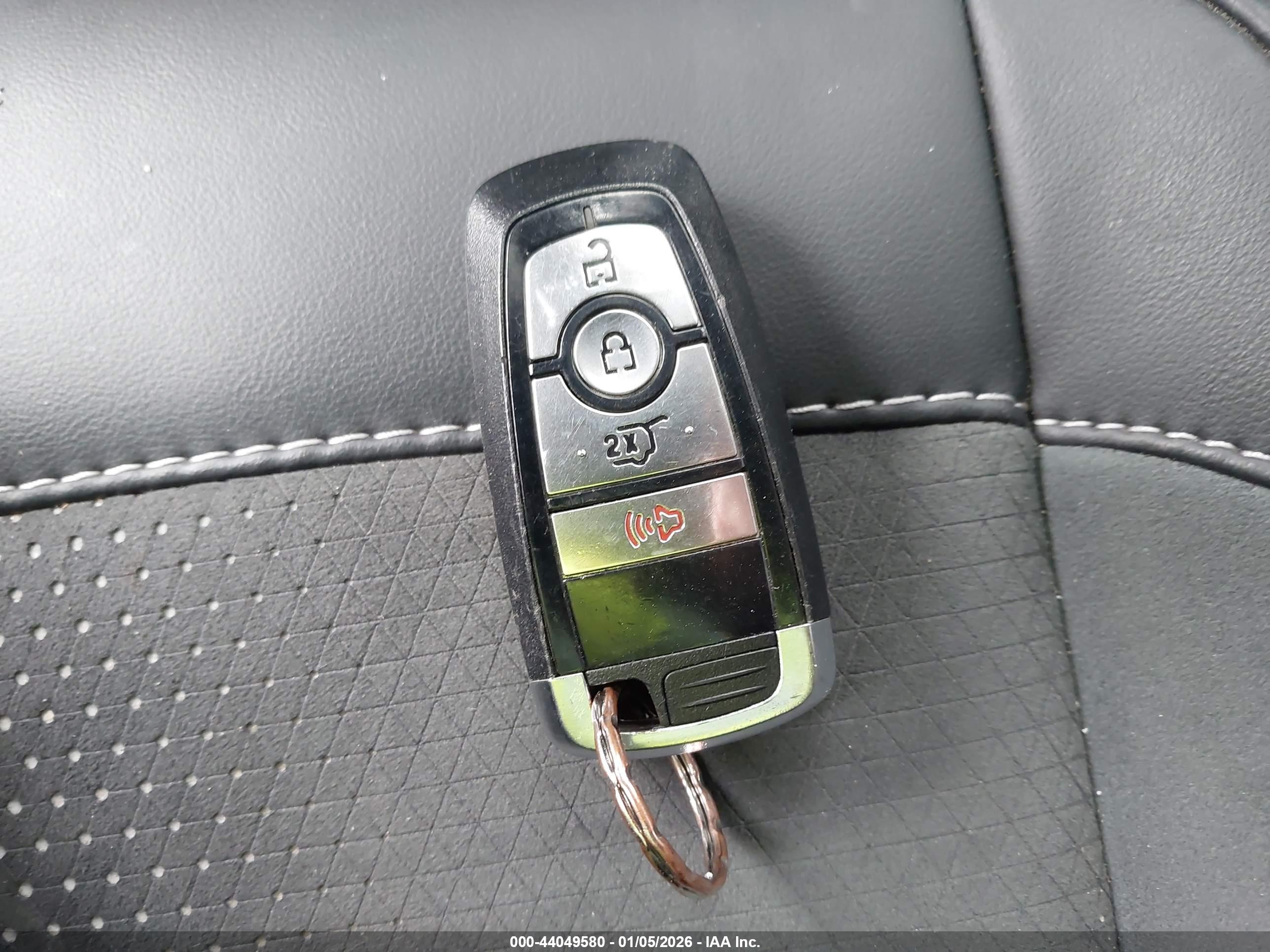 FORD MUSTANG image 11