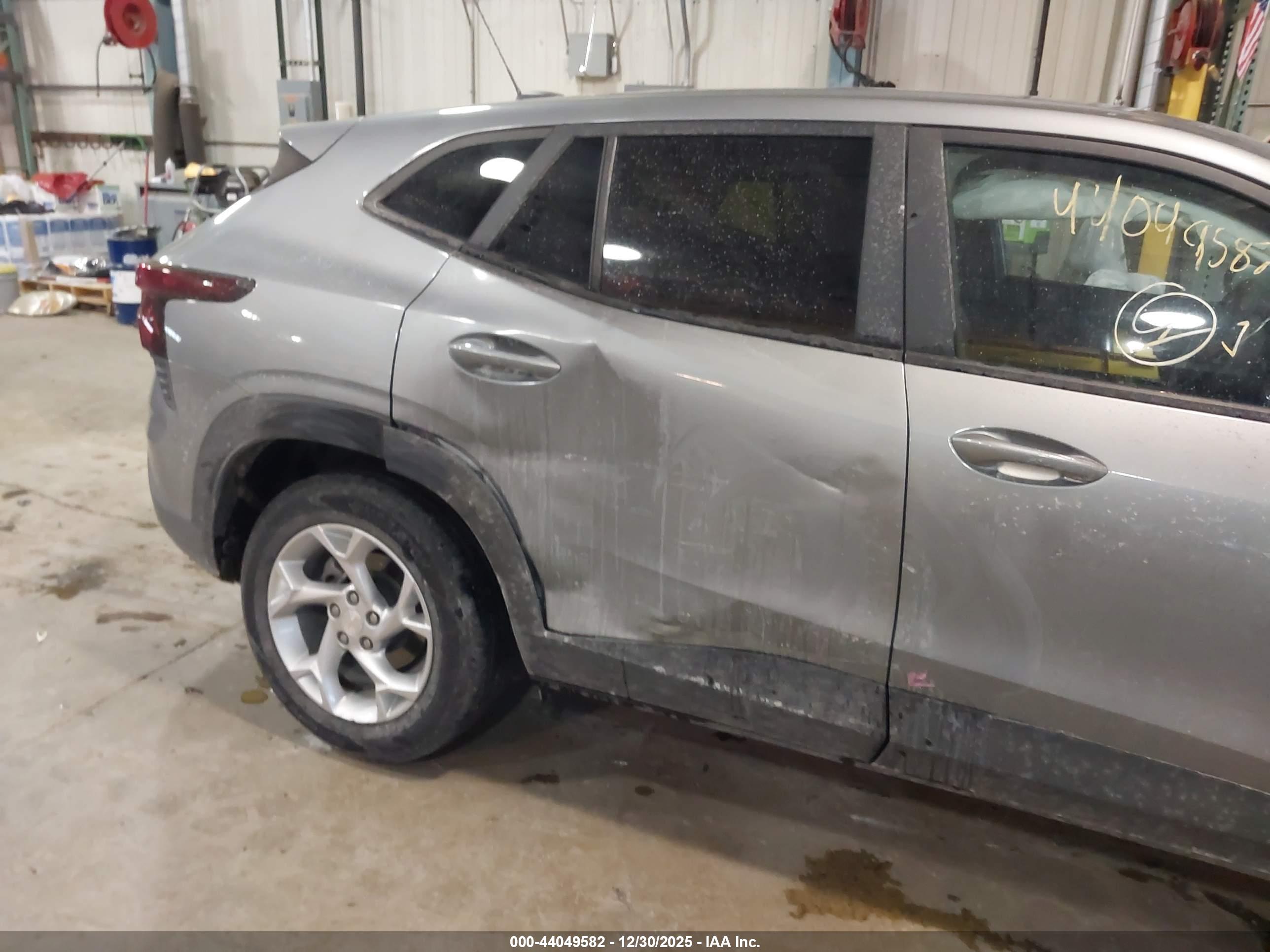 CHEVROLET TRAX image 6