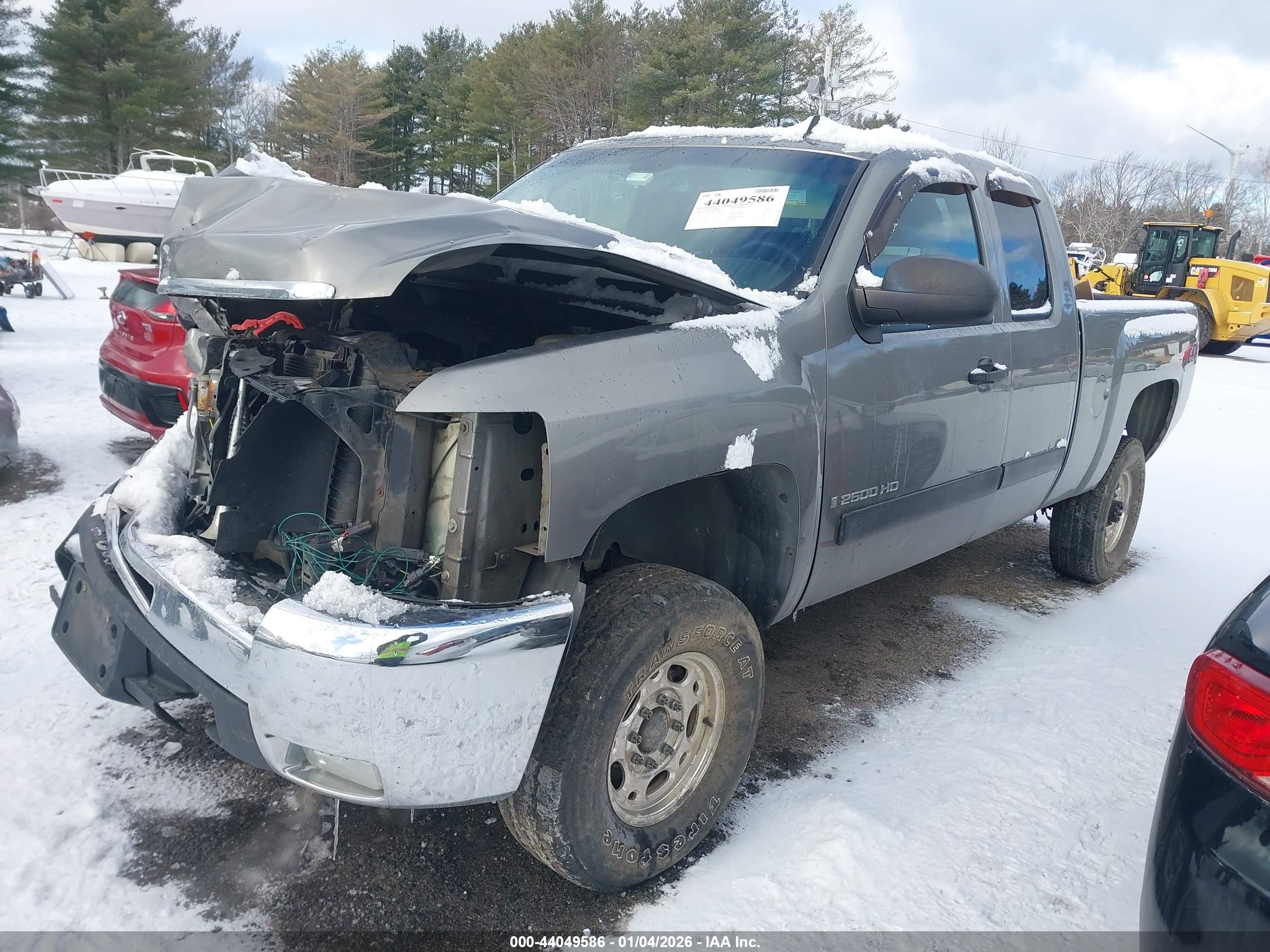 CHEVROLET SILVERADO image 2