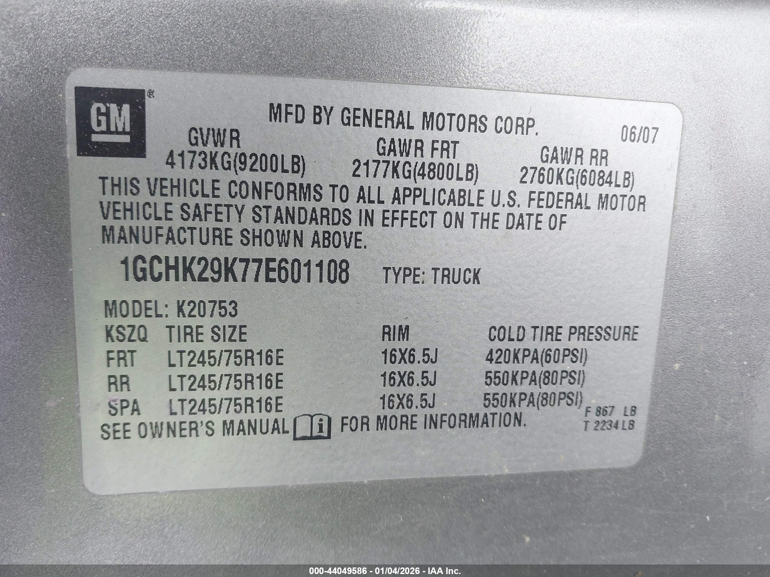 CHEVROLET SILVERADO image 9