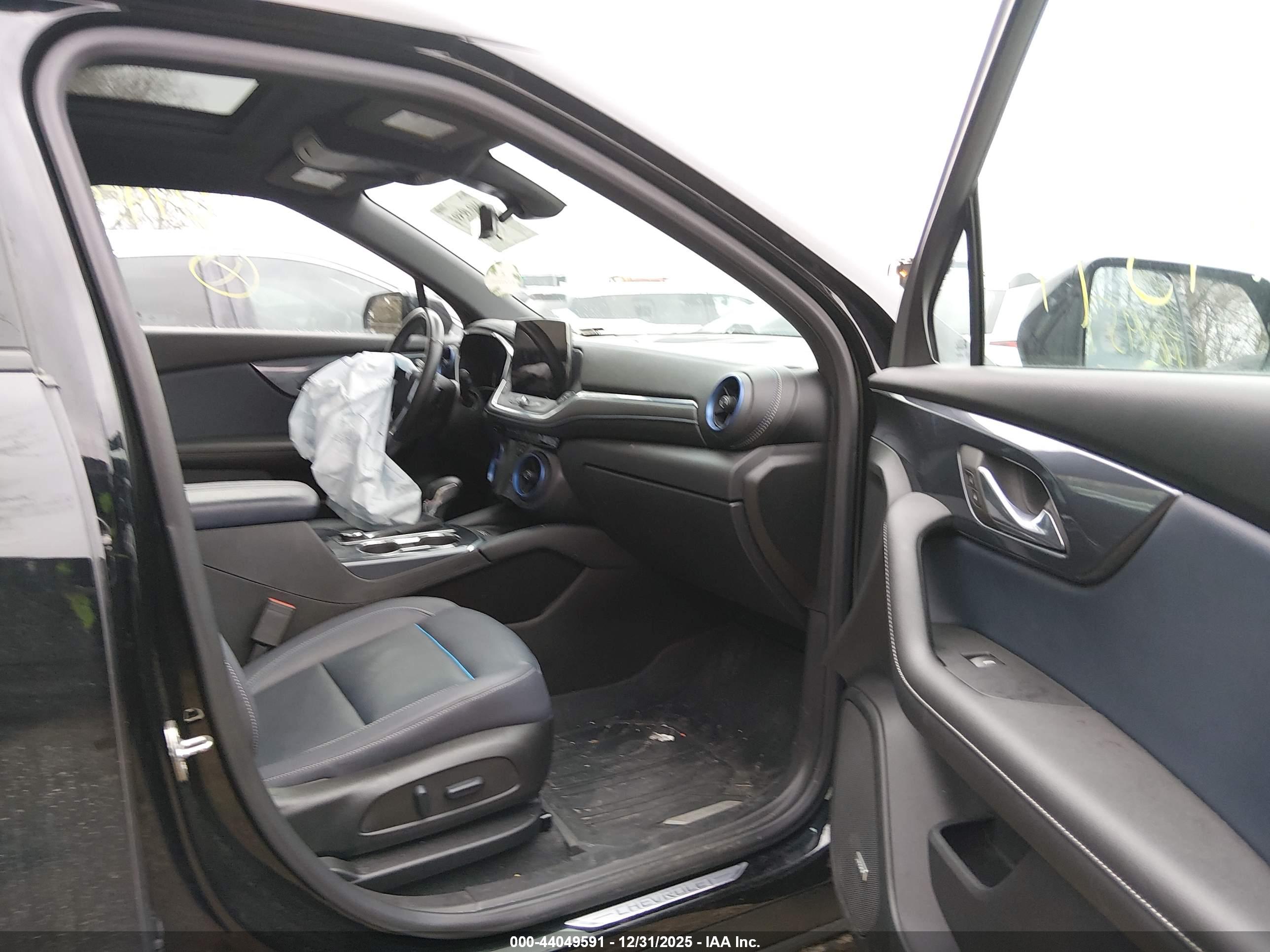 CHEVROLET BLAZER image 5