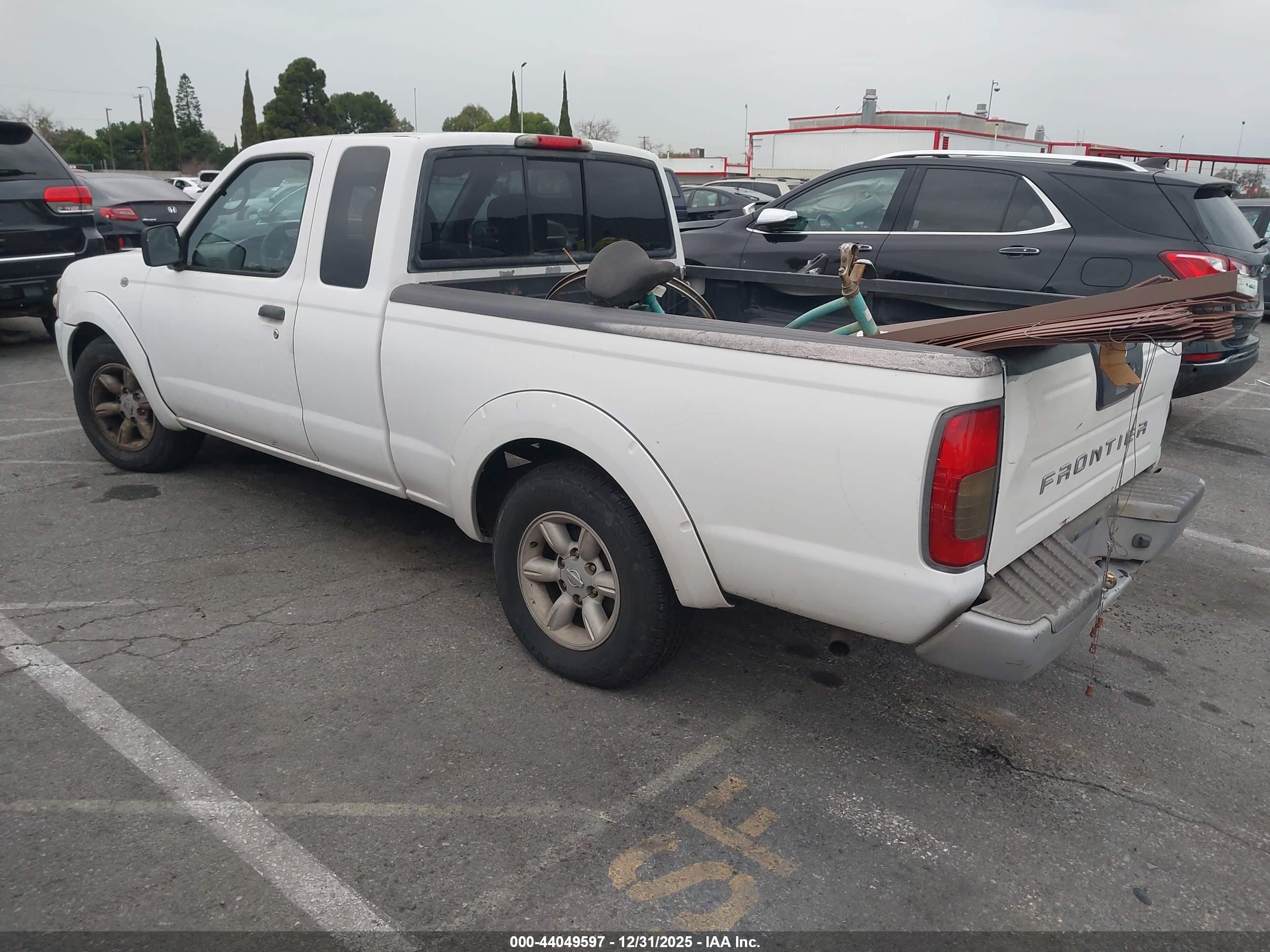NISSAN FRONTIER image 3