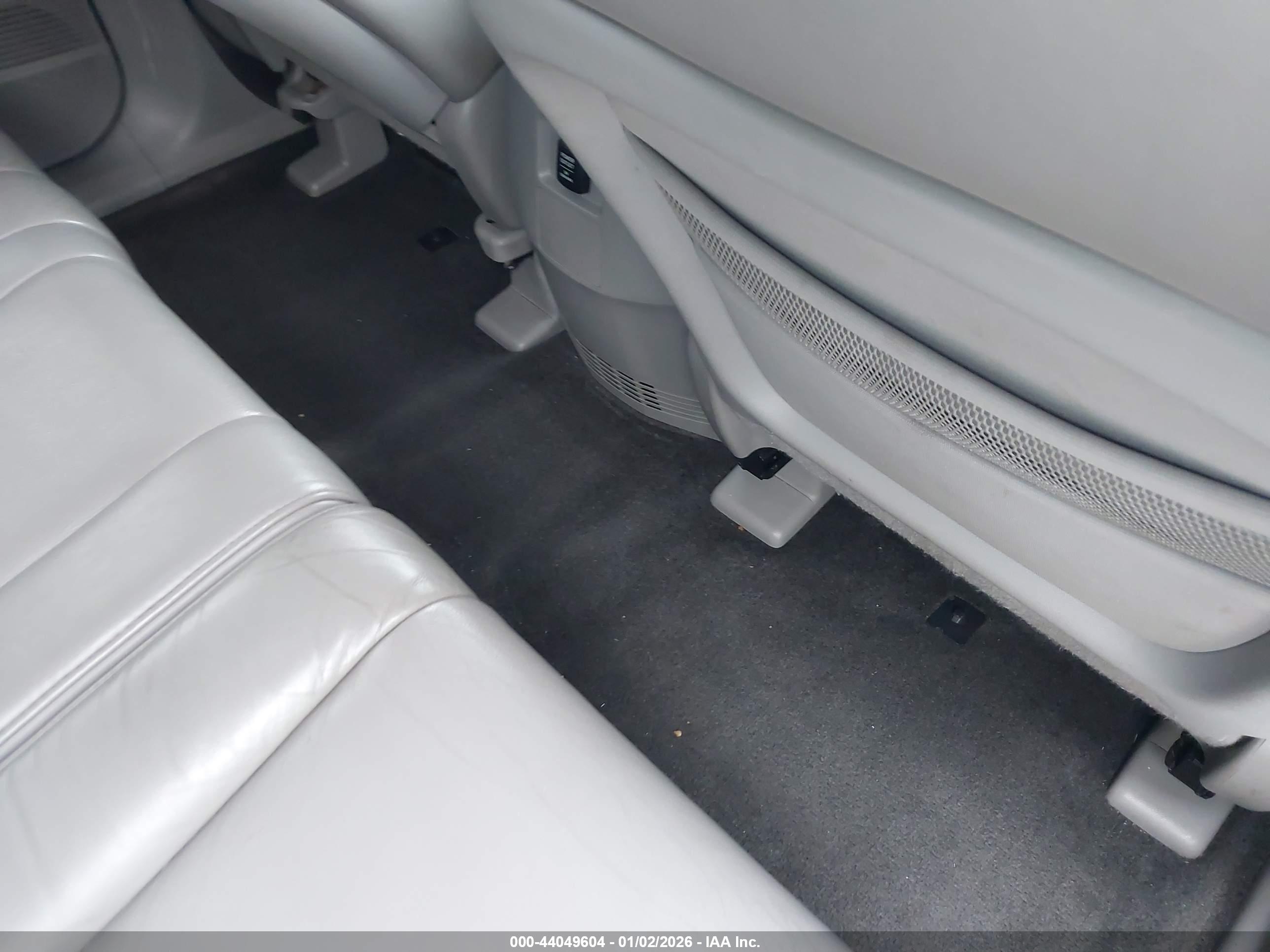 HONDA PILOT image 8