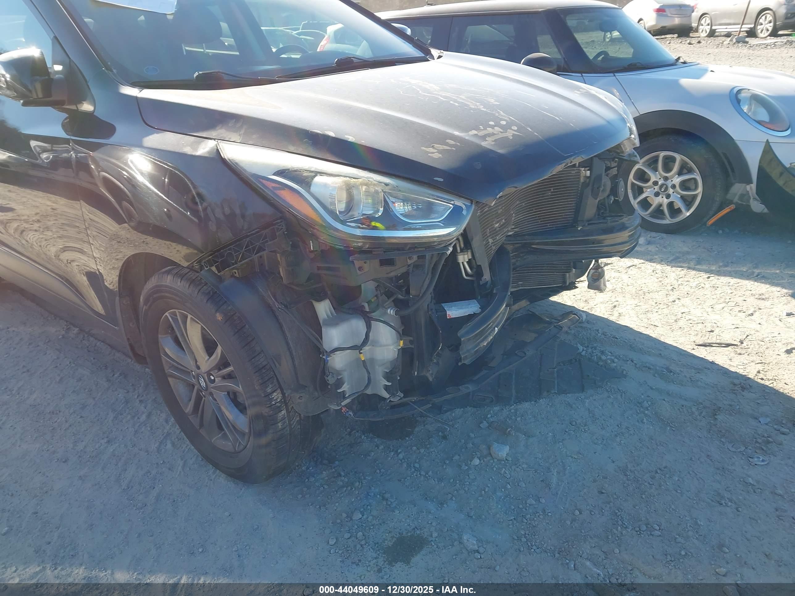 HYUNDAI TUCSON image 6