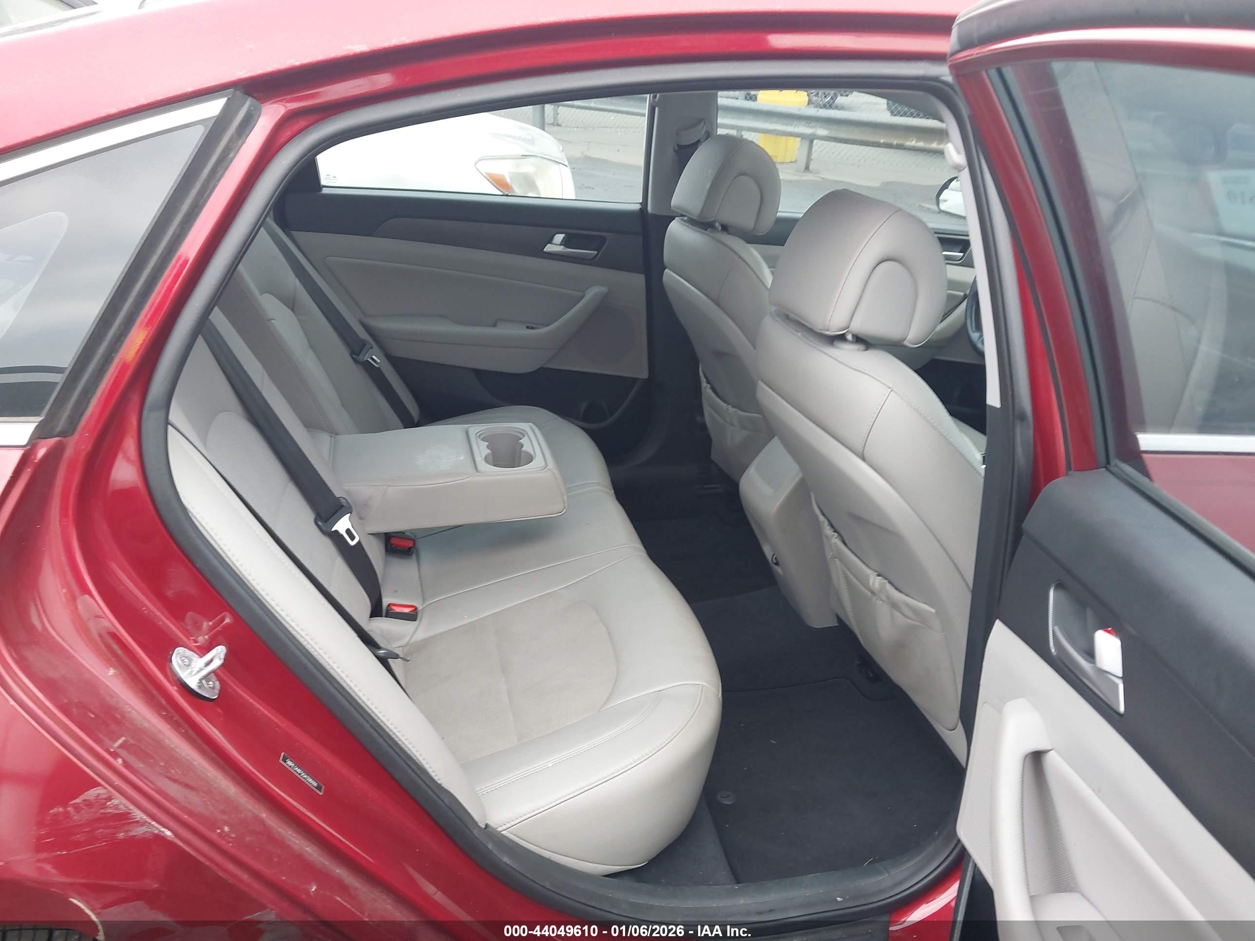 HYUNDAI SONATA image 8