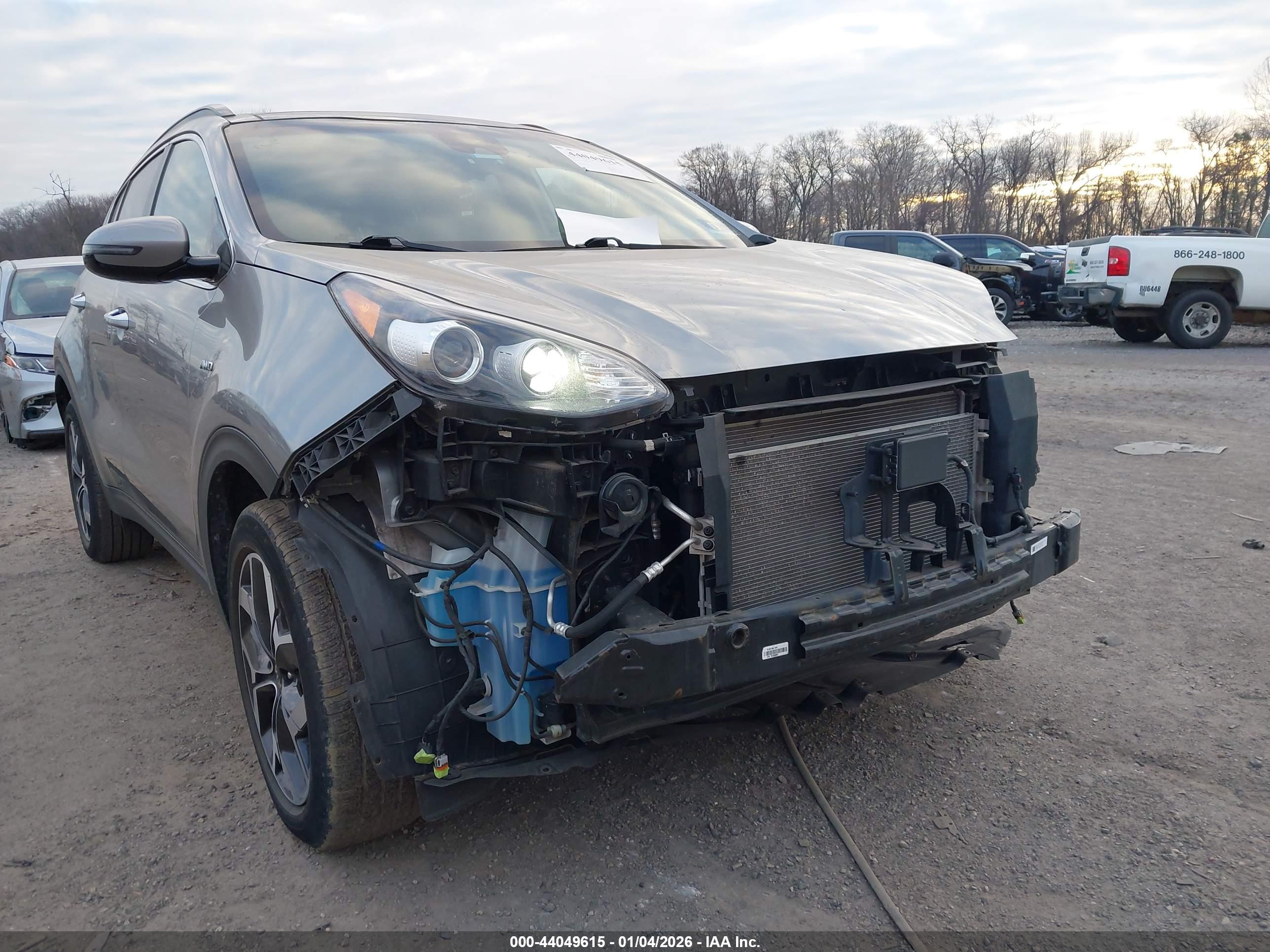 KIA SPORTAGE image 6