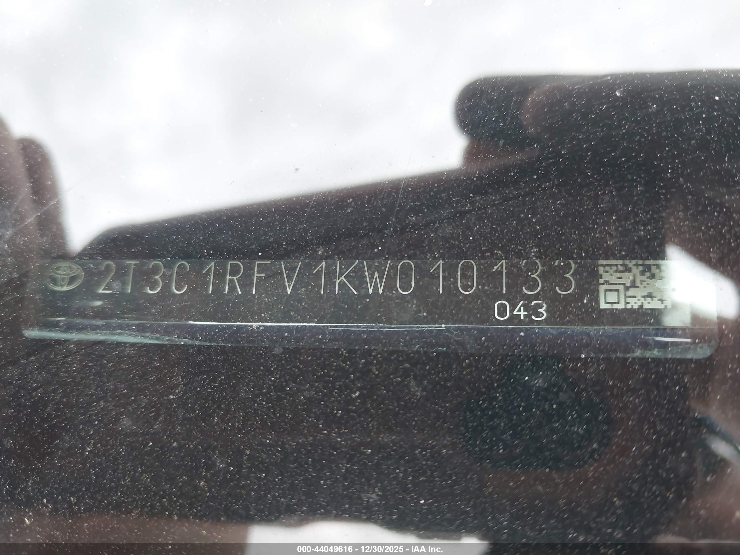TOYOTA RAV4 image 9
