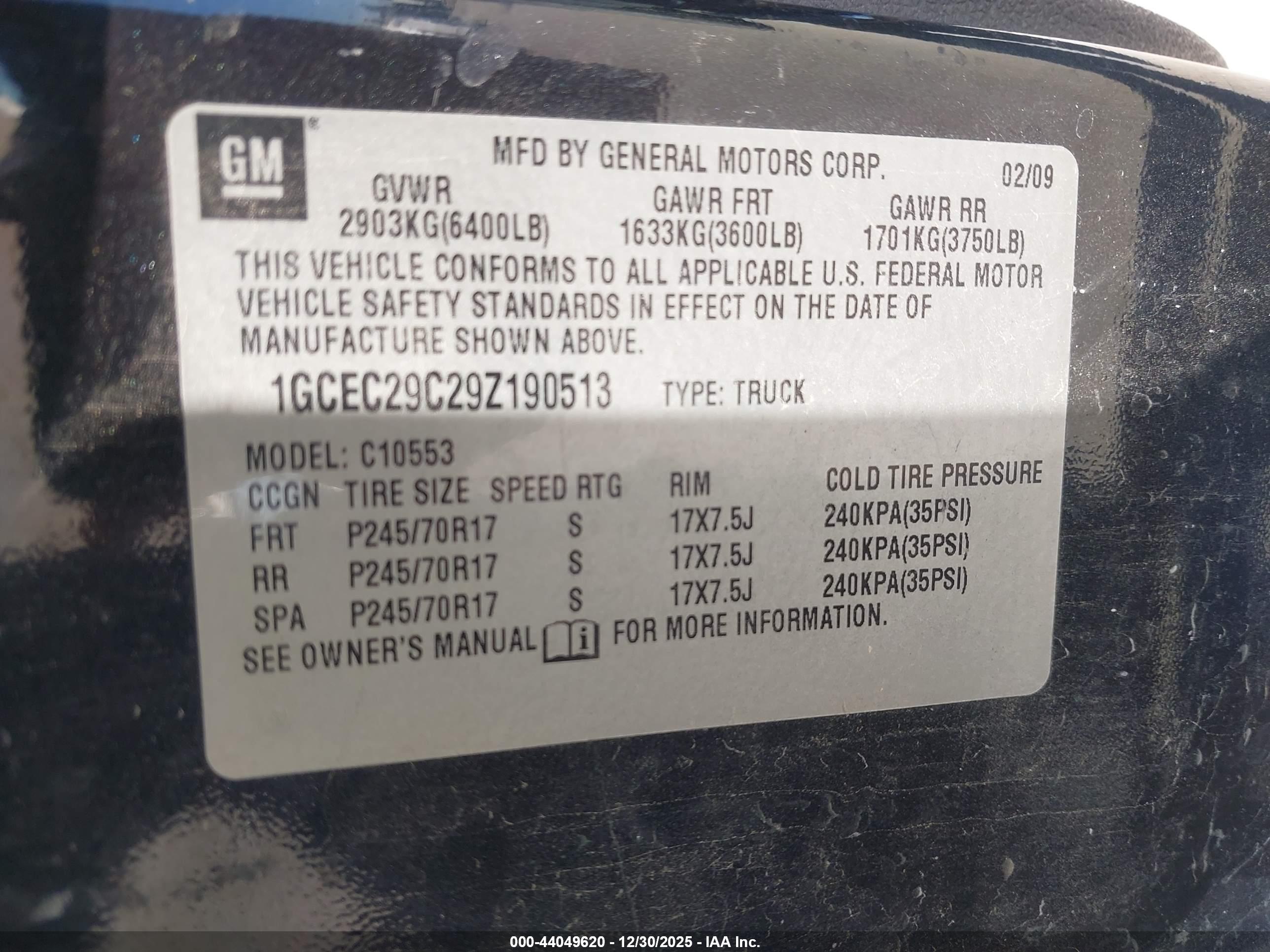 CHEVROLET SILVERADO image 9