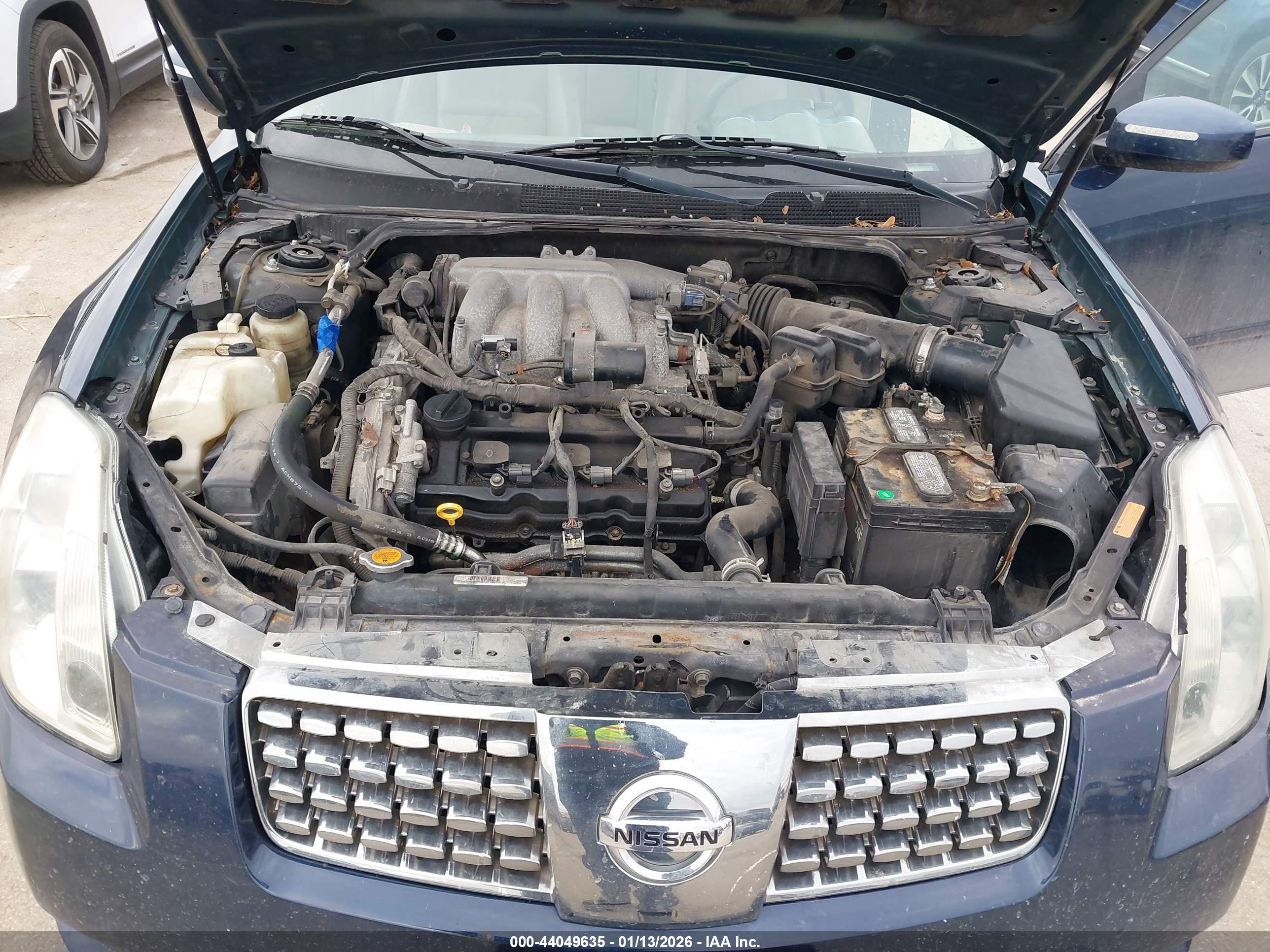 NISSAN MAXIMA image 10