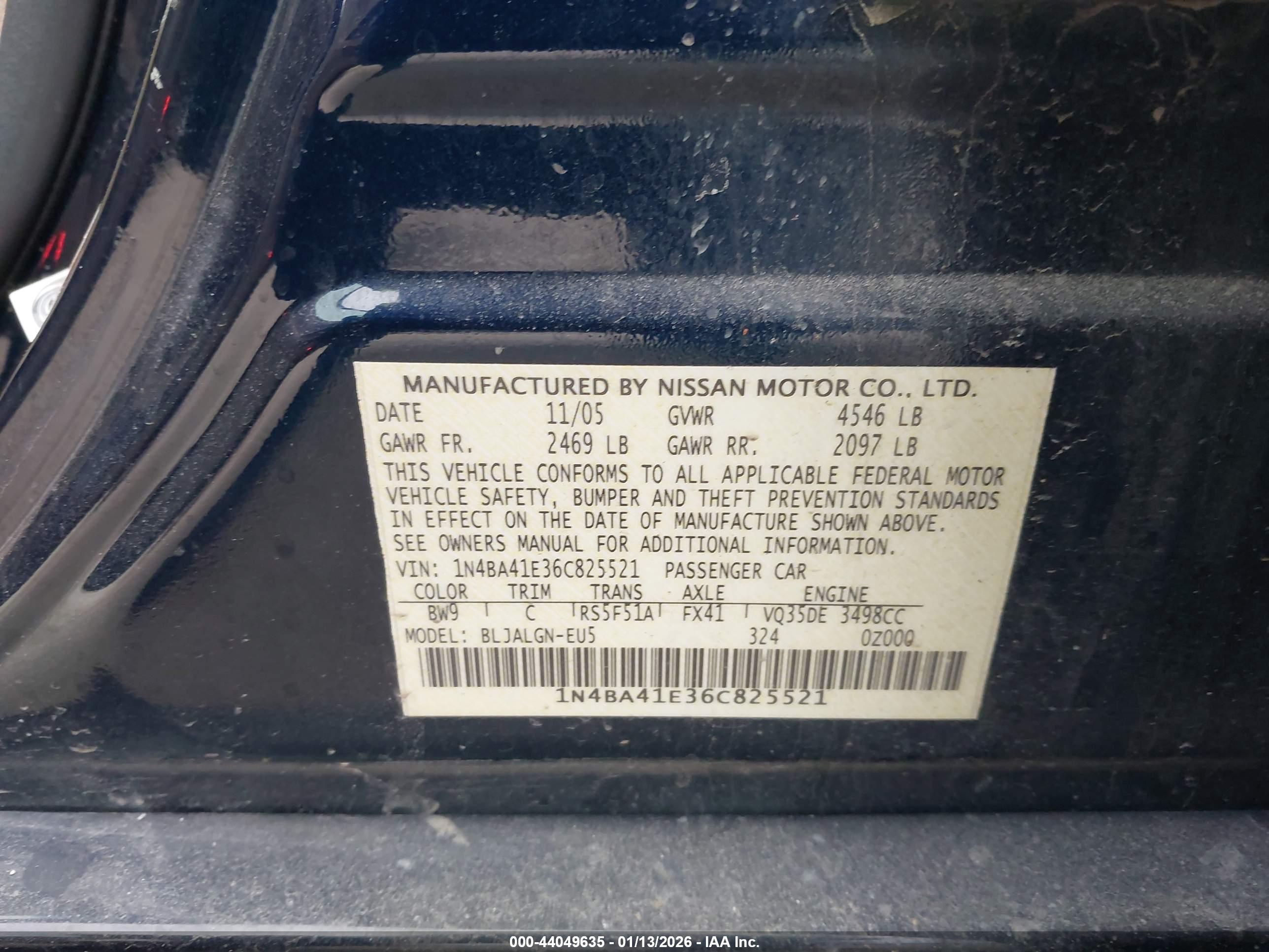 NISSAN MAXIMA image 9