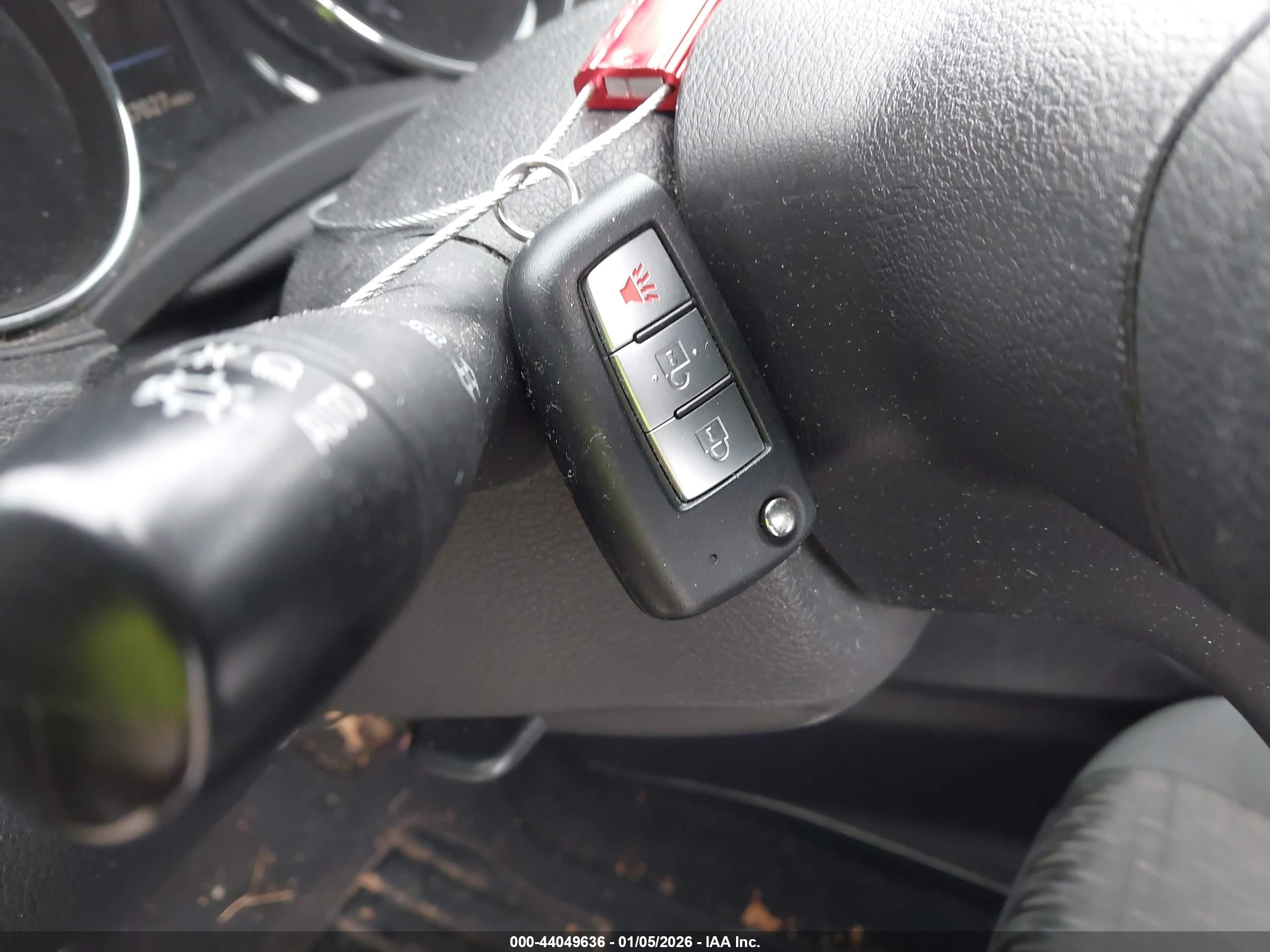 NISSAN ROGUE image 11