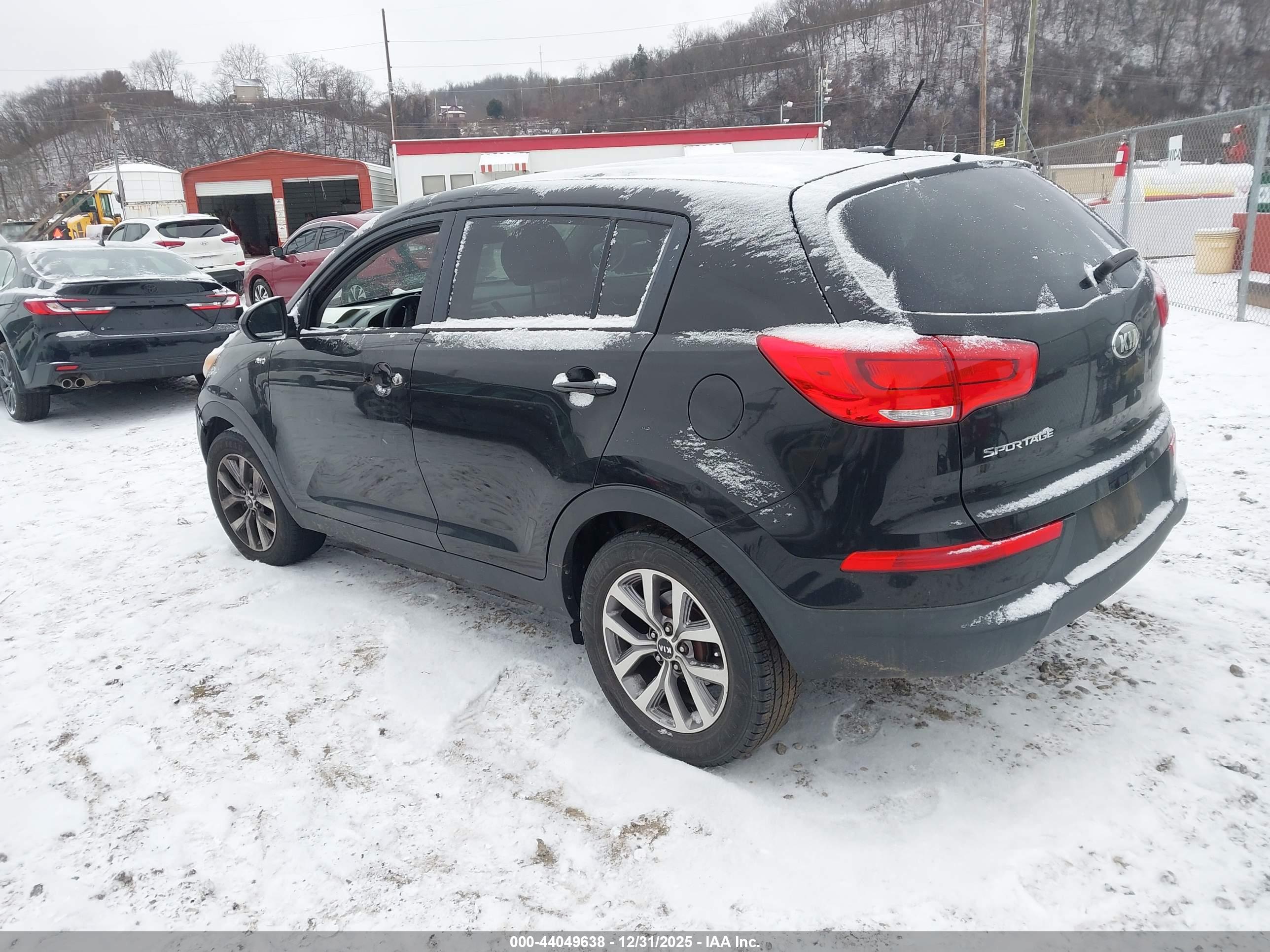KIA SPORTAGE image 3