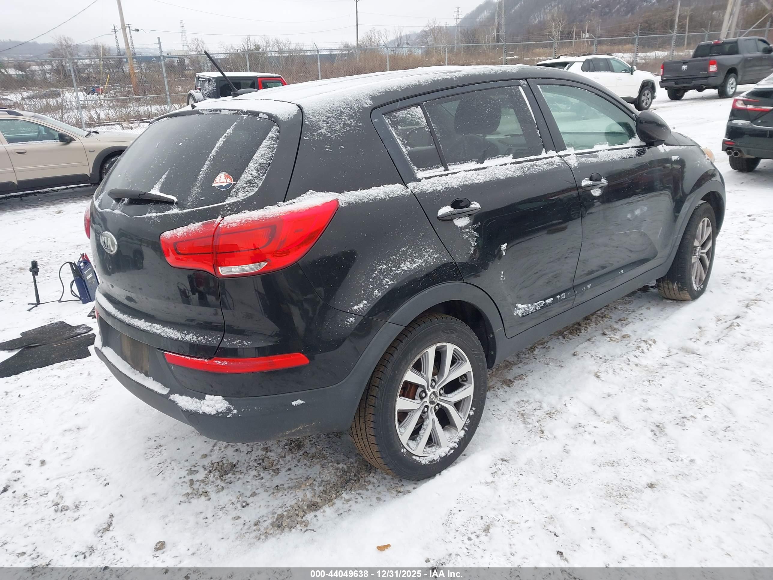 KIA SPORTAGE image 4
