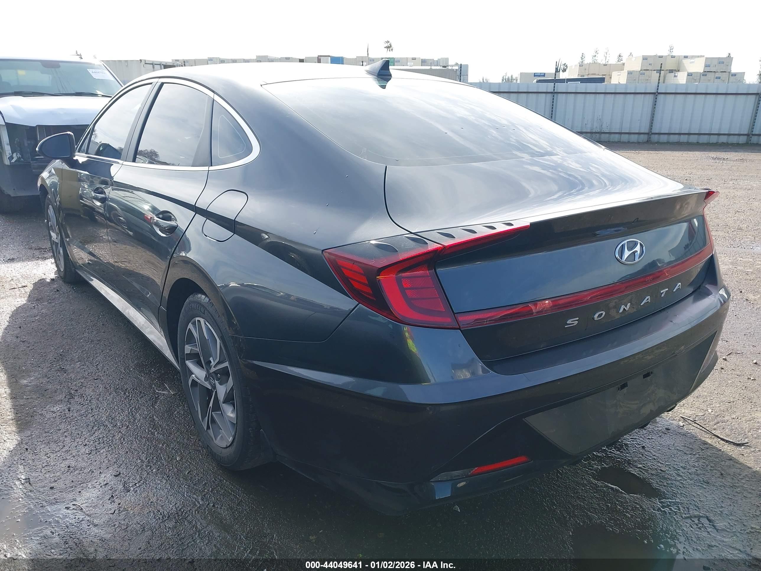 HYUNDAI SONATA image 3