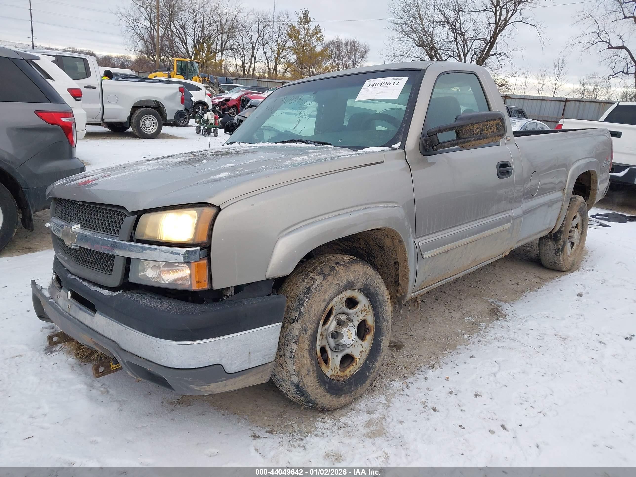 CHEVROLET SILVERADO image 2