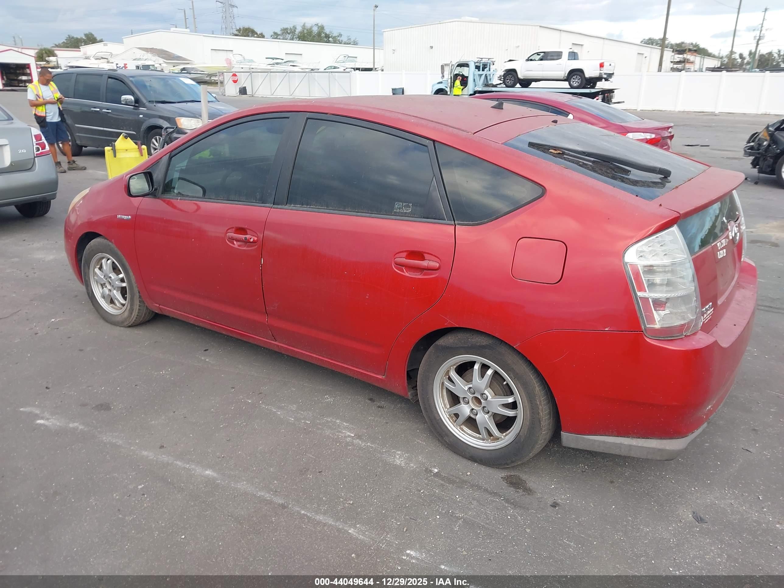 TOYOTA PRIUS image 3