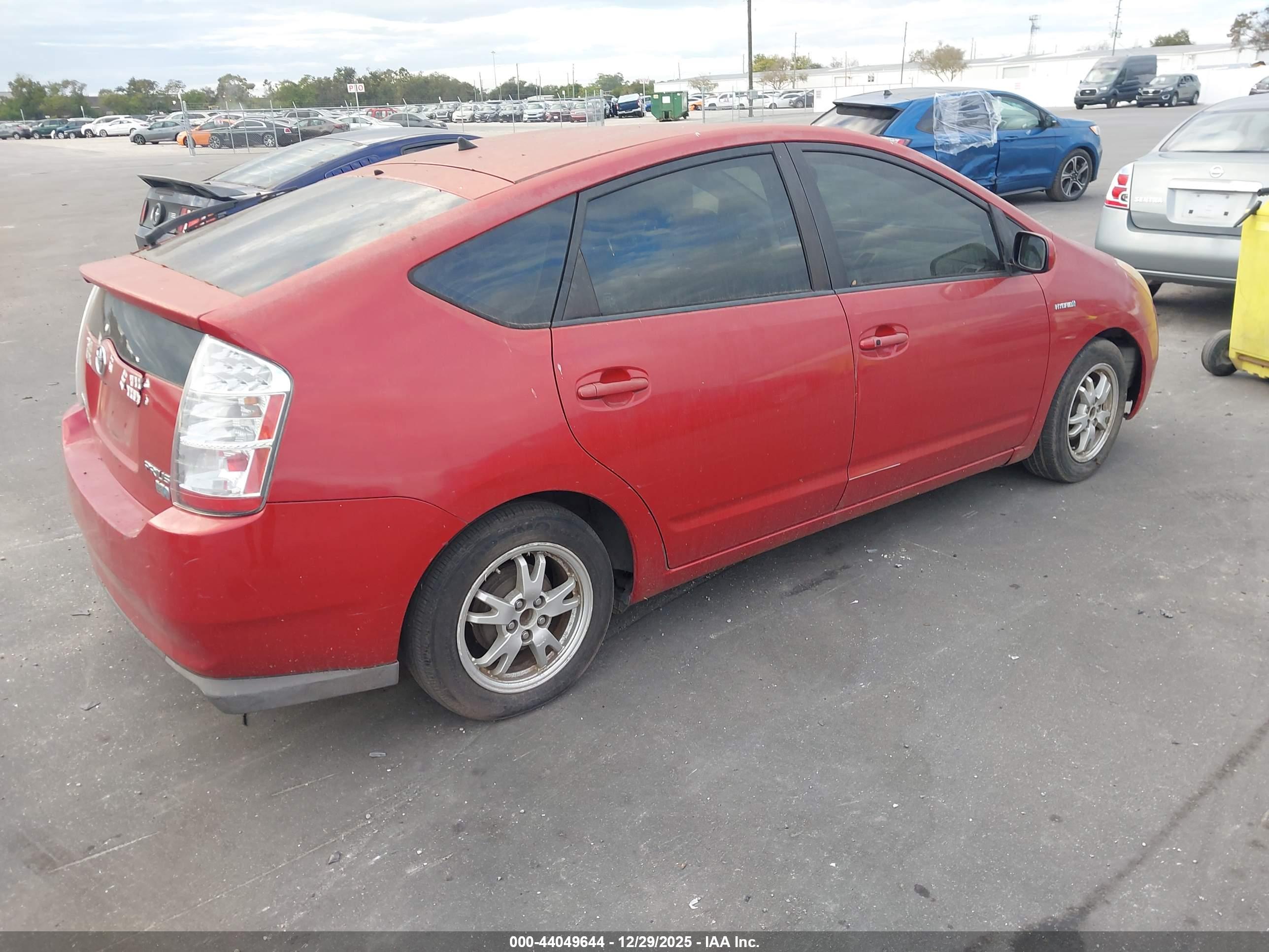 TOYOTA PRIUS image 4