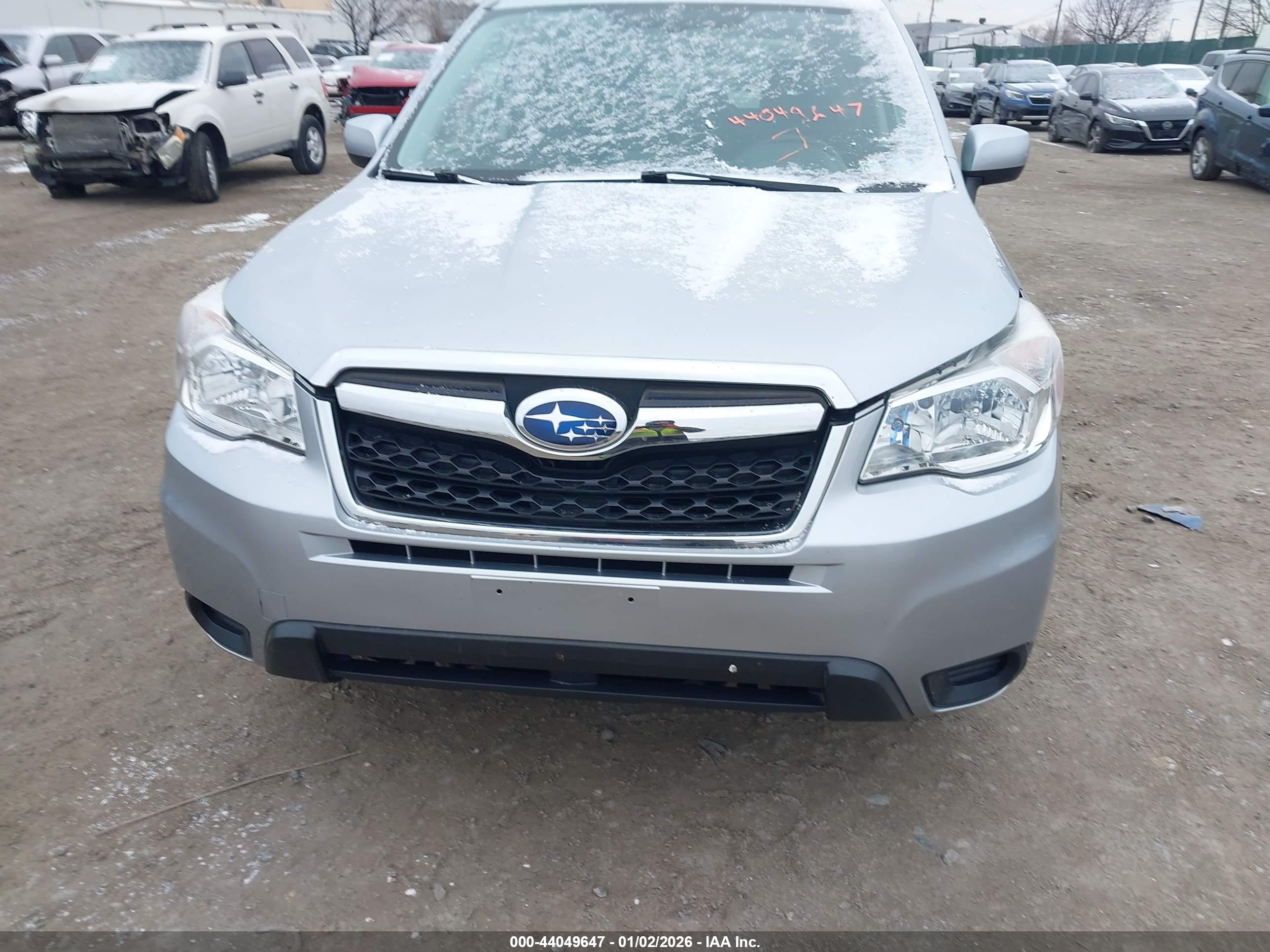 SUBARU FORESTER image 6