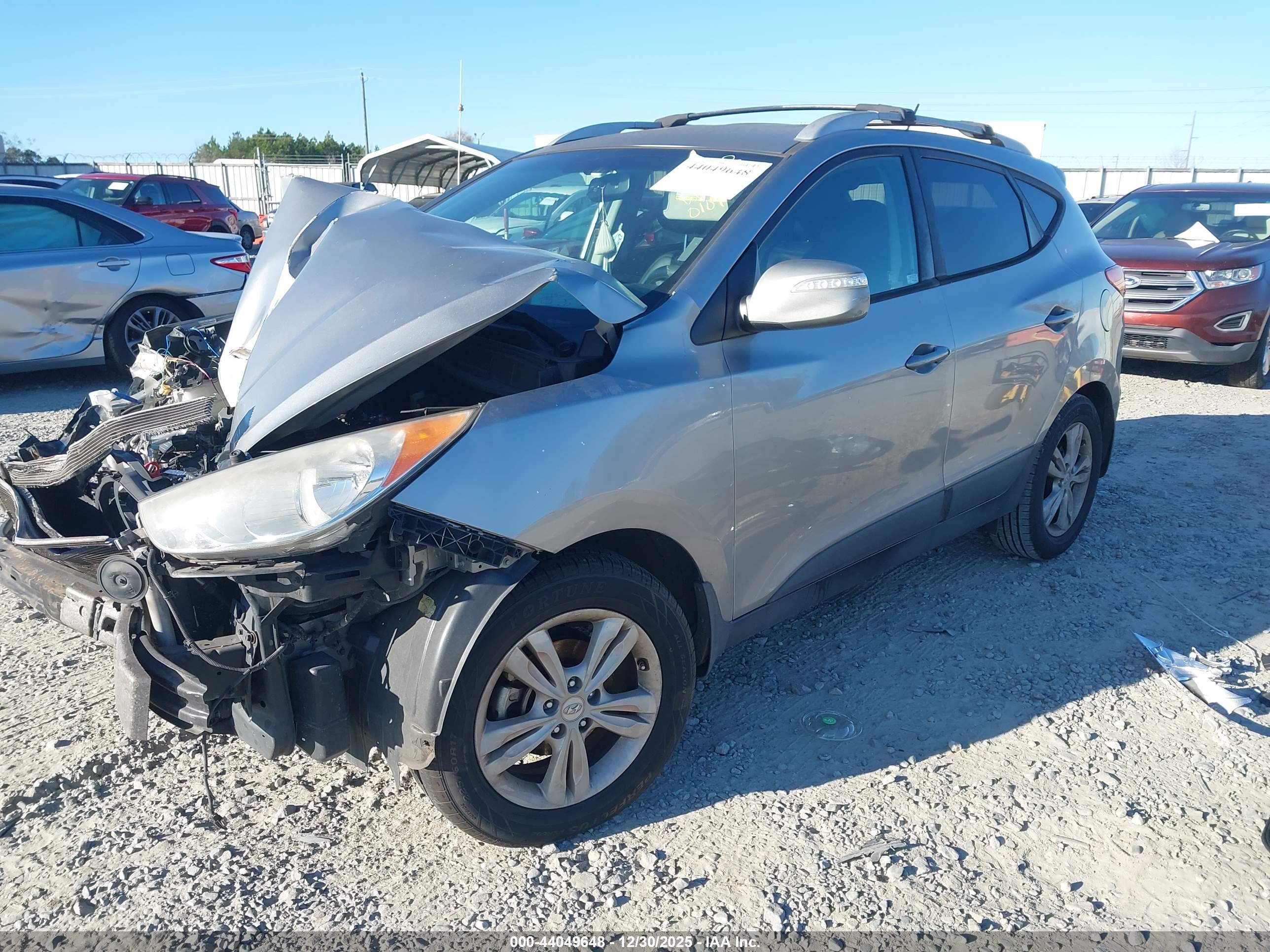 HYUNDAI TUCSON image 2