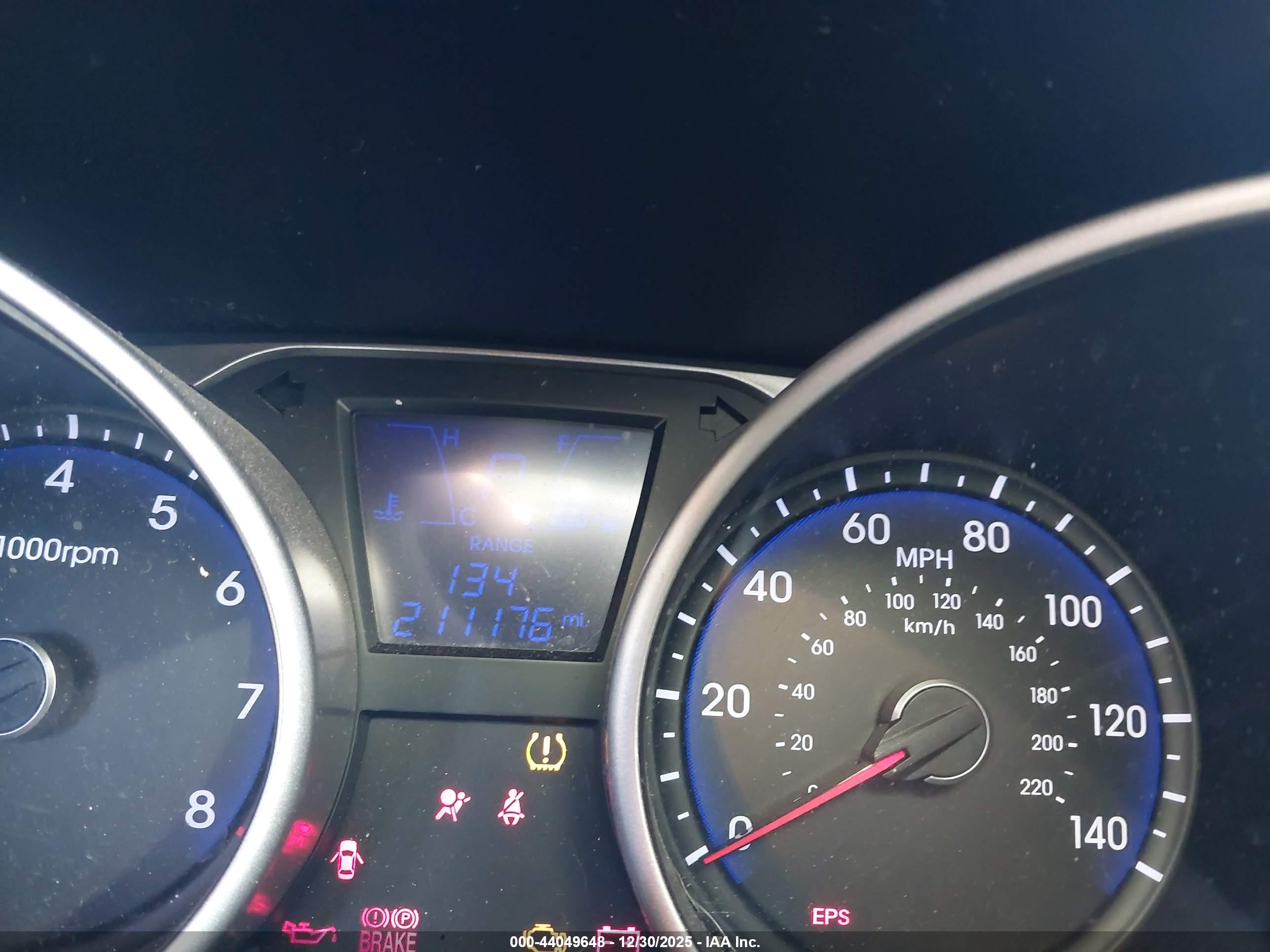 HYUNDAI TUCSON image 7