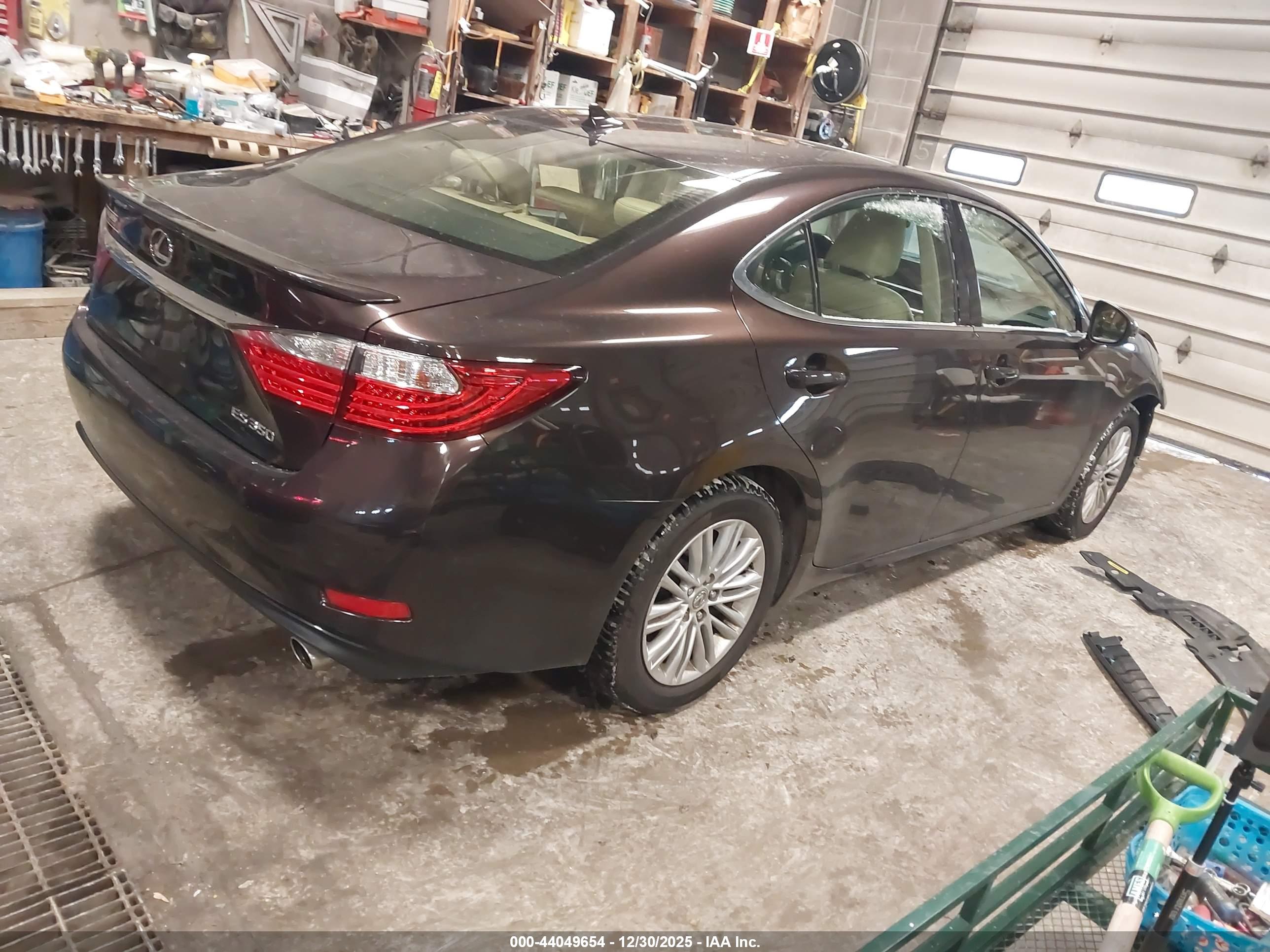 LEXUS ES image 4