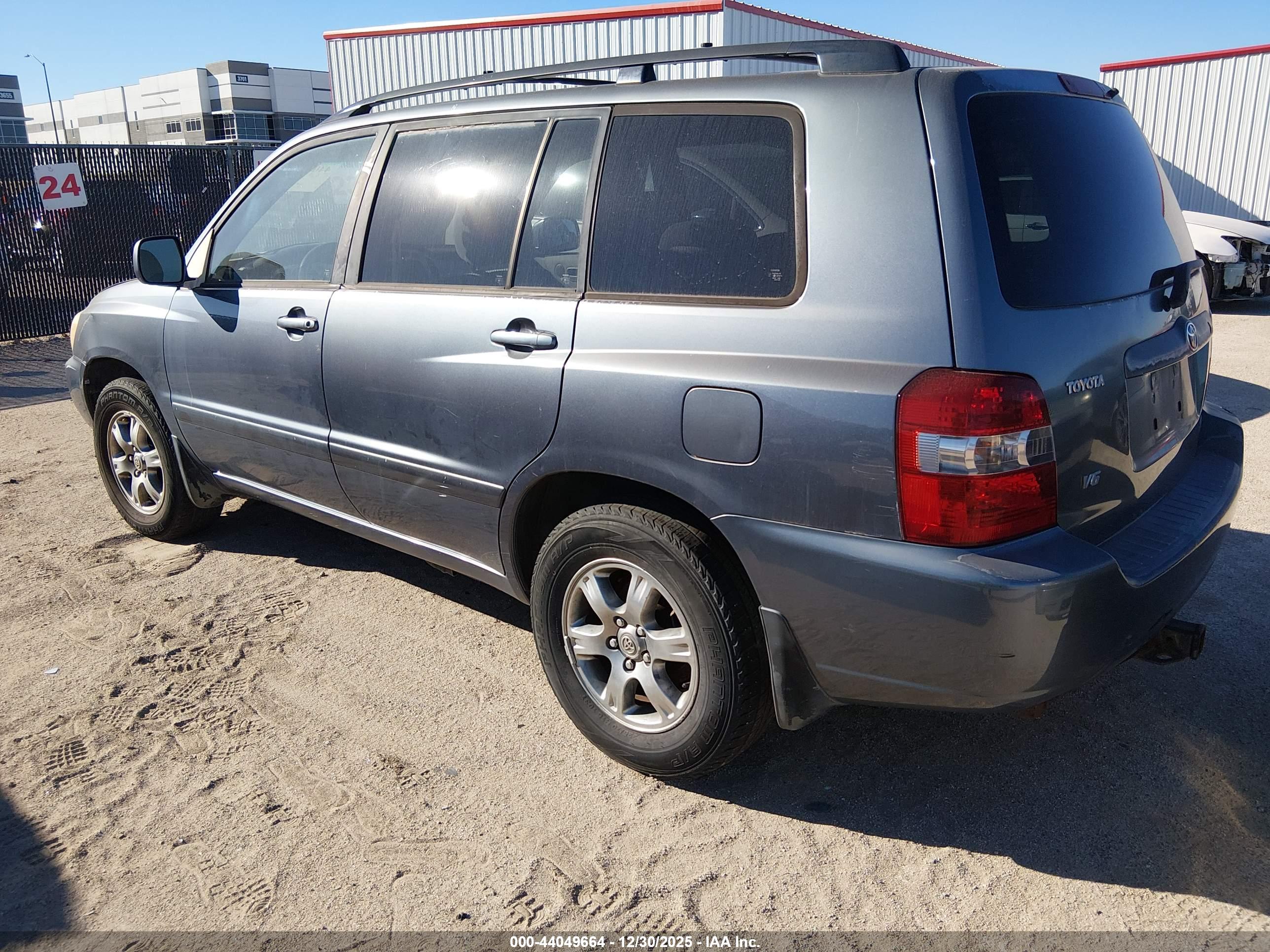 TOYOTA HIGHLANDER image 3