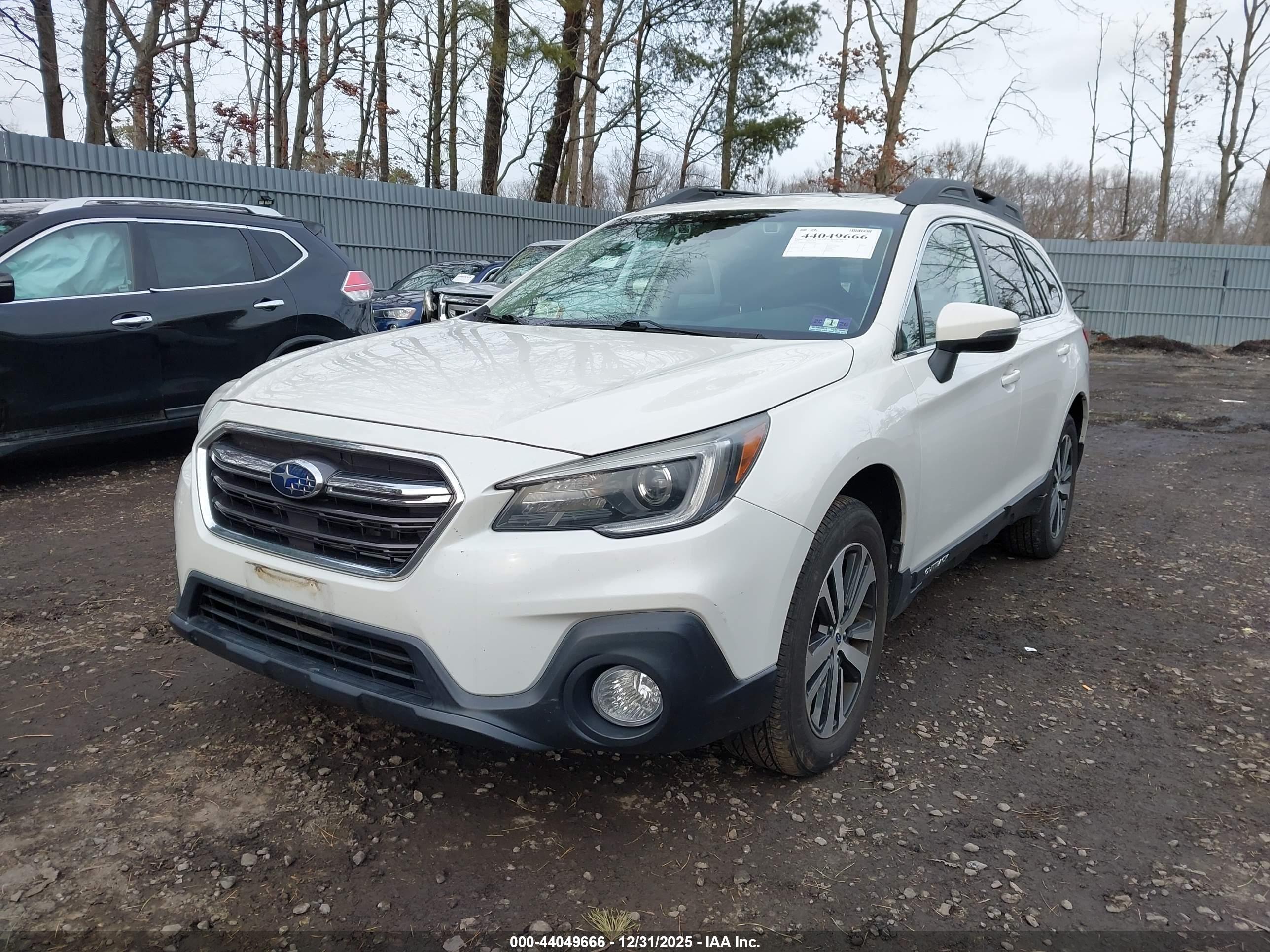 SUBARU OUTBACK image 2