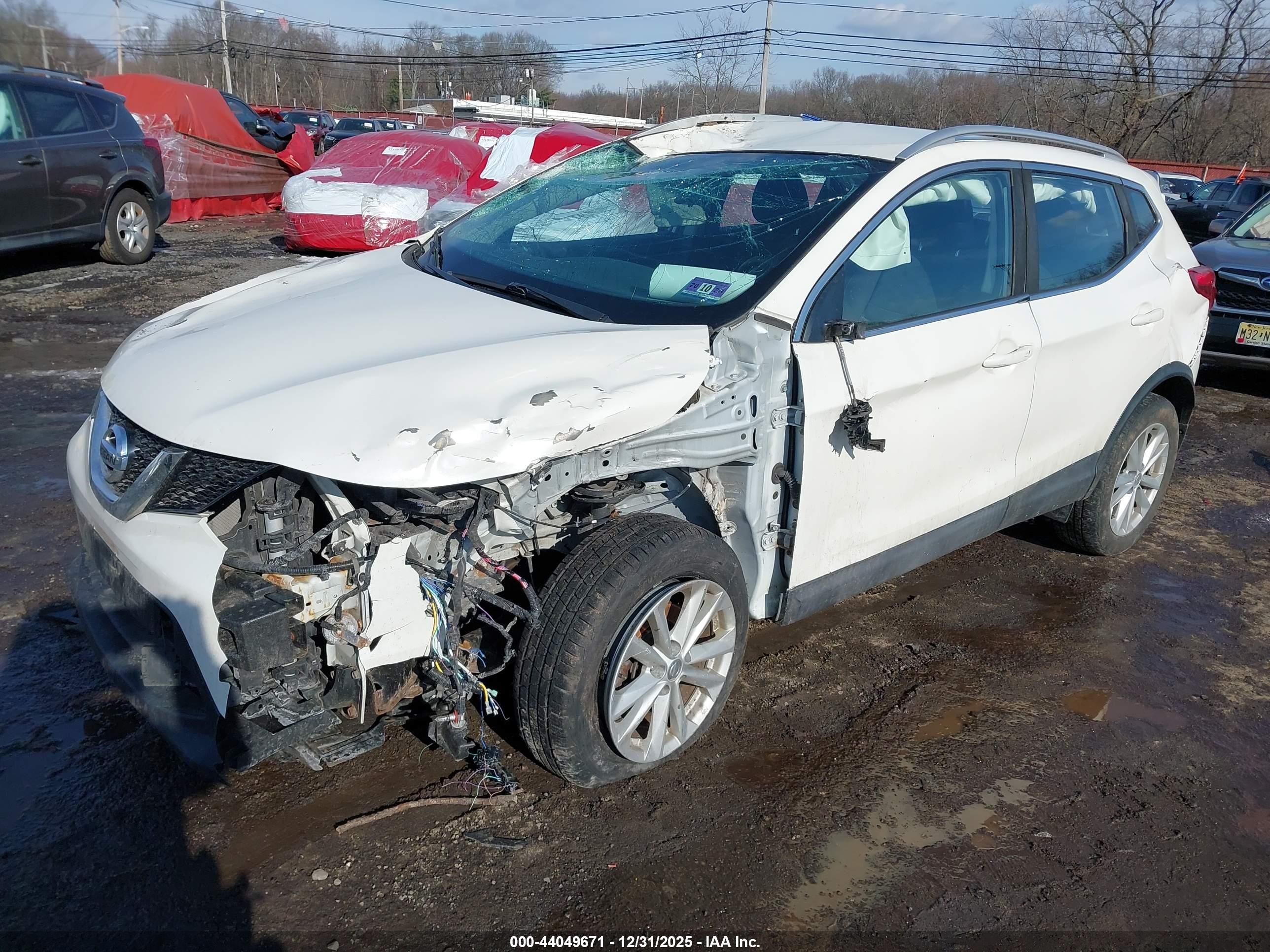 NISSAN ROGUE image 2