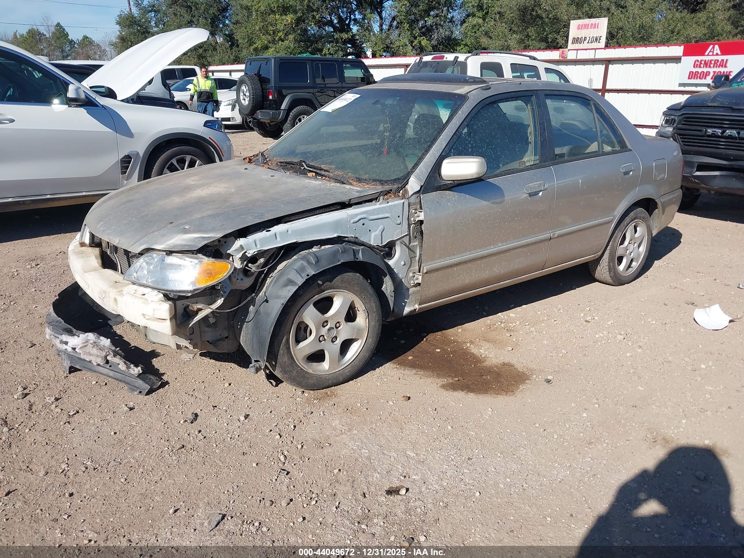 MAZDA PROTEGE image 2