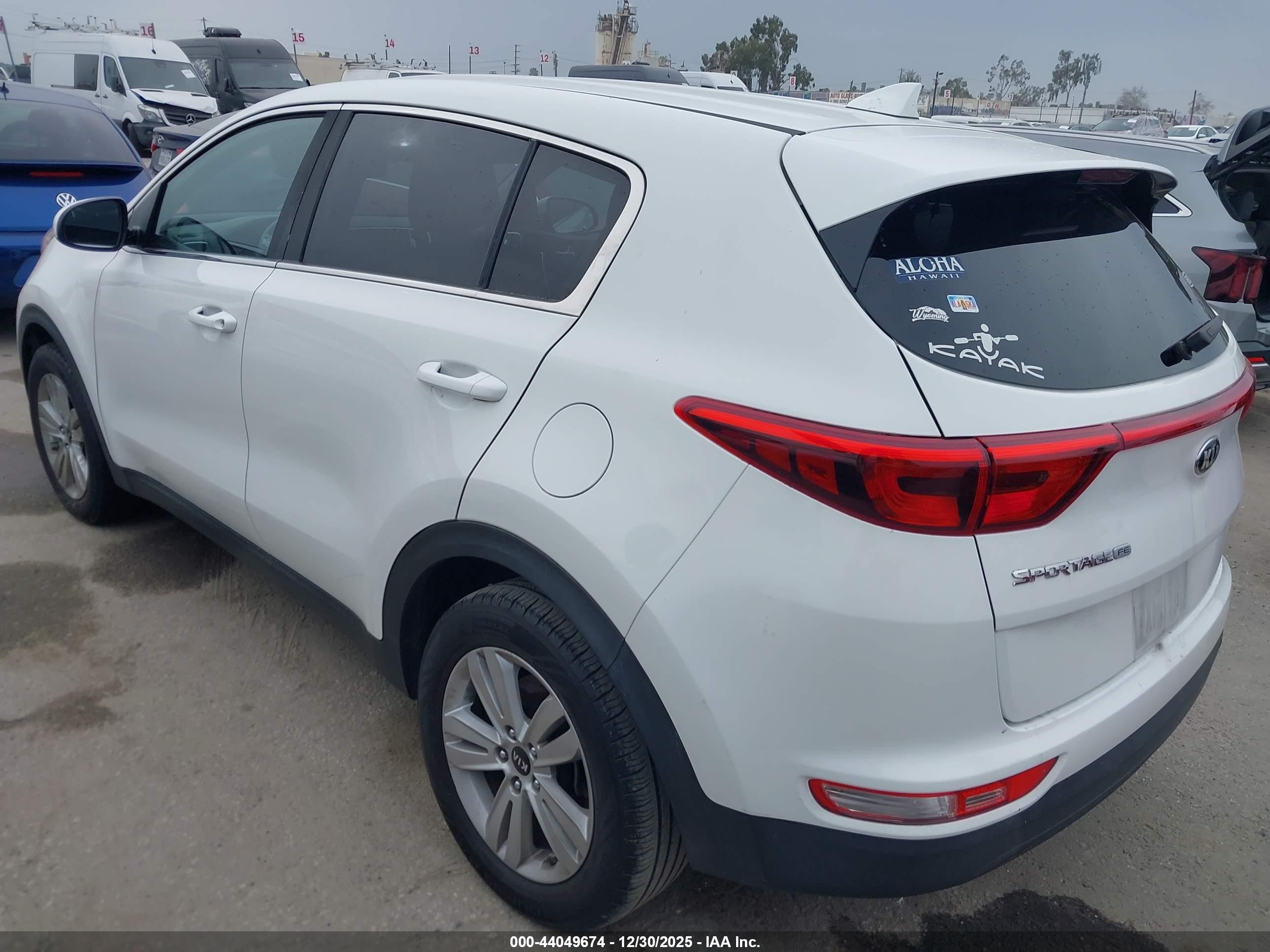 KIA SPORTAGE image 3