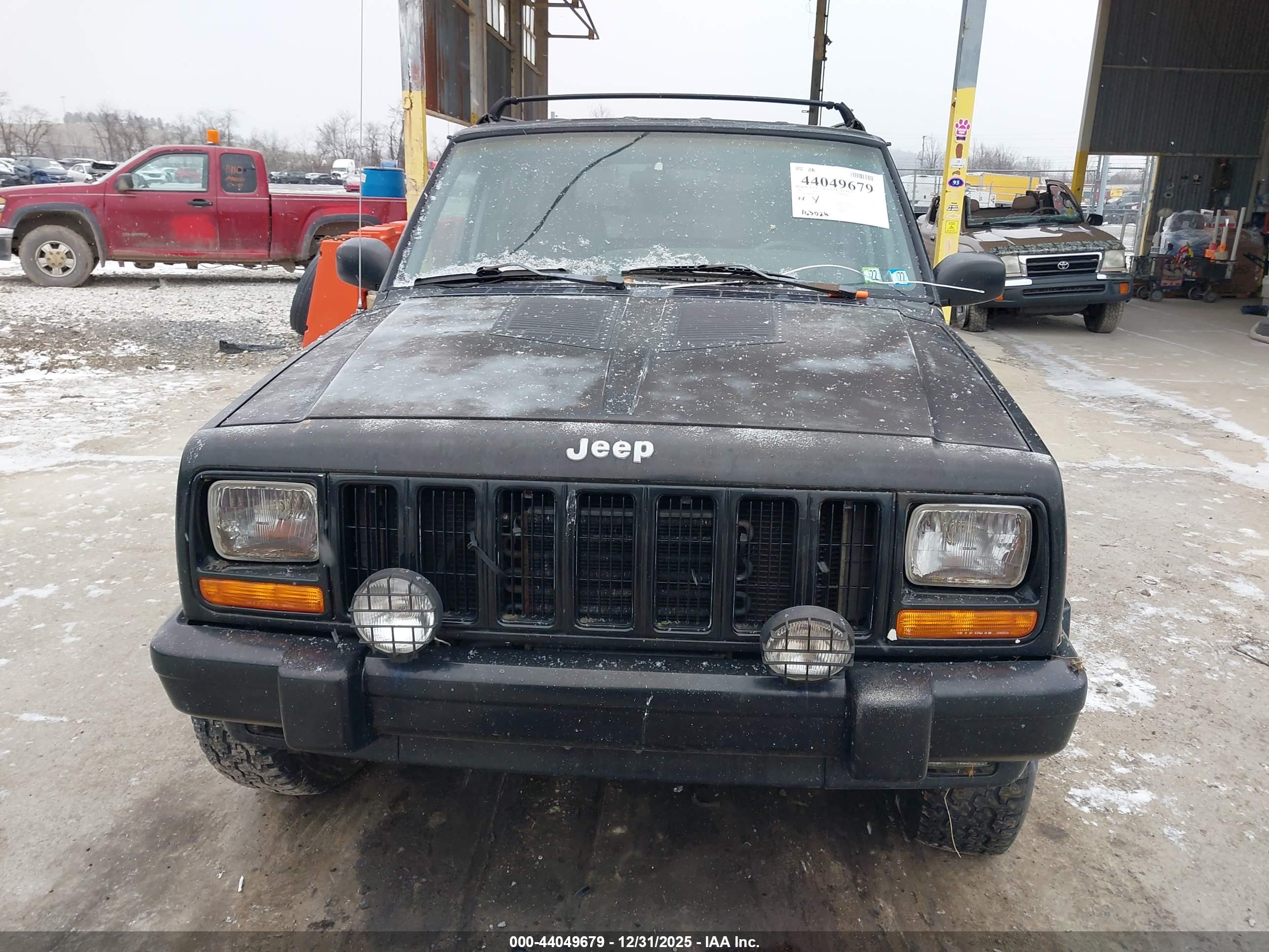 JEEP CHEROKEE image 6
