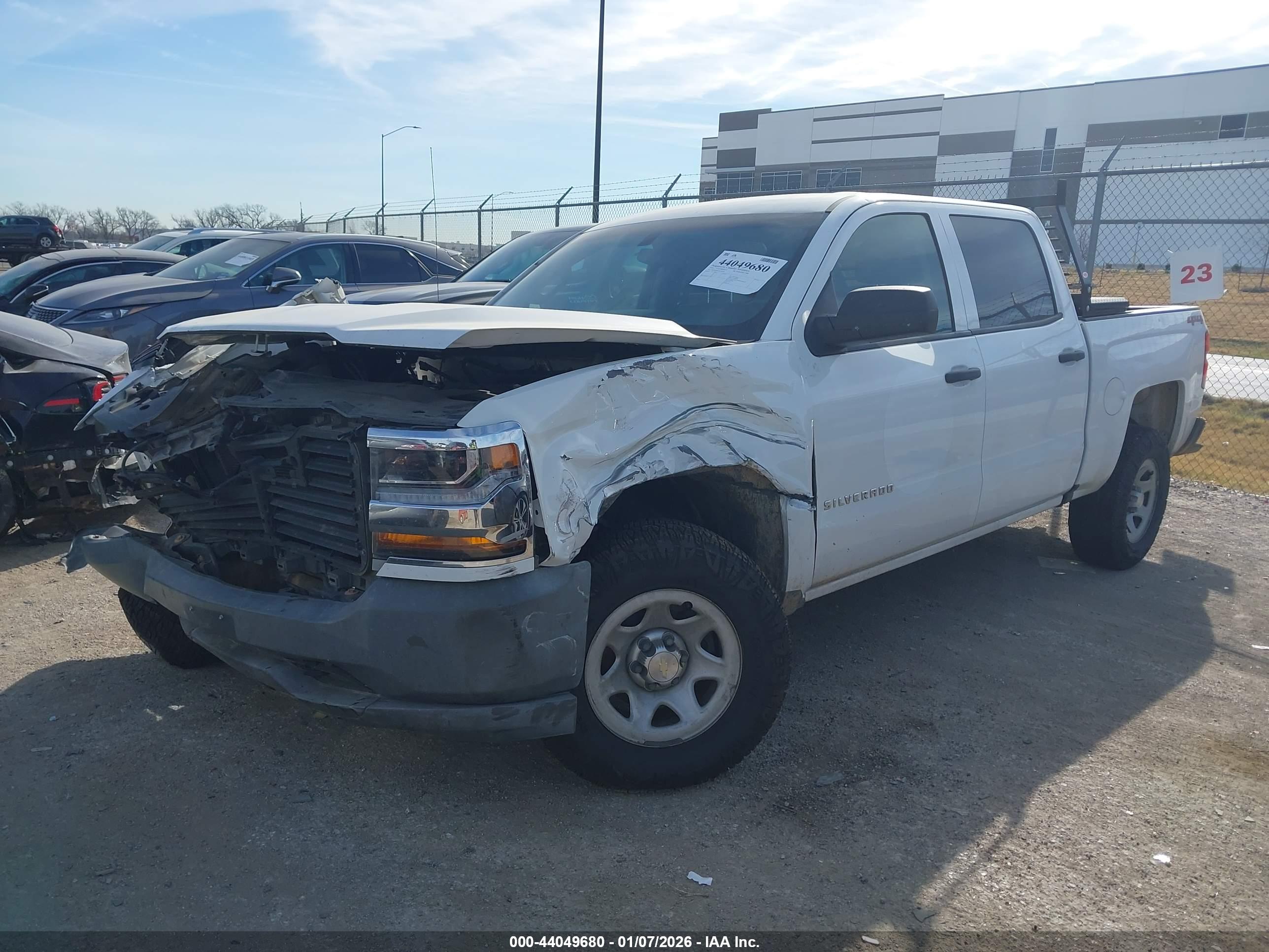 CHEVROLET SILVERADO image 2
