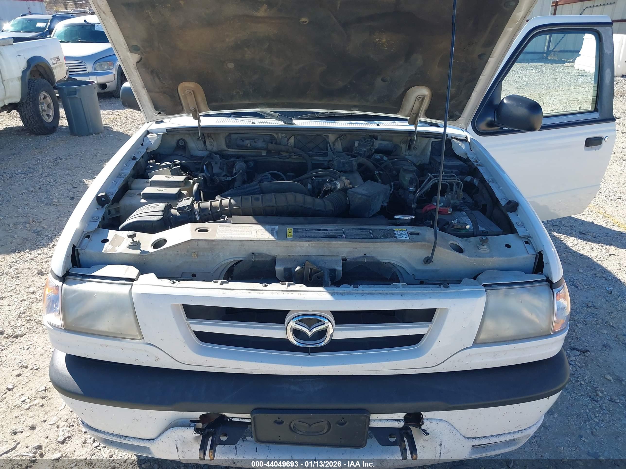 MAZDA B3000 image 10